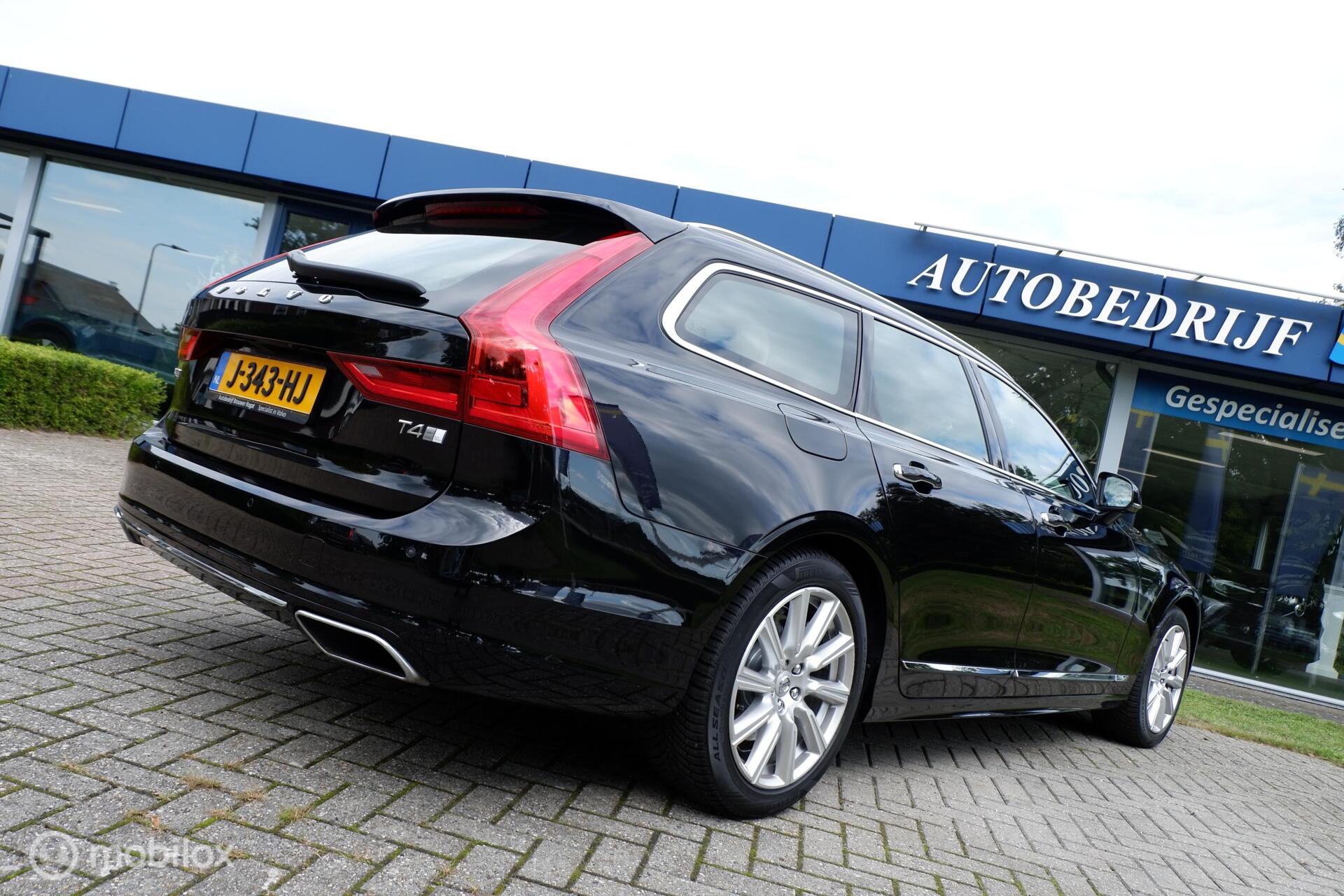 Foto van Volvo V90