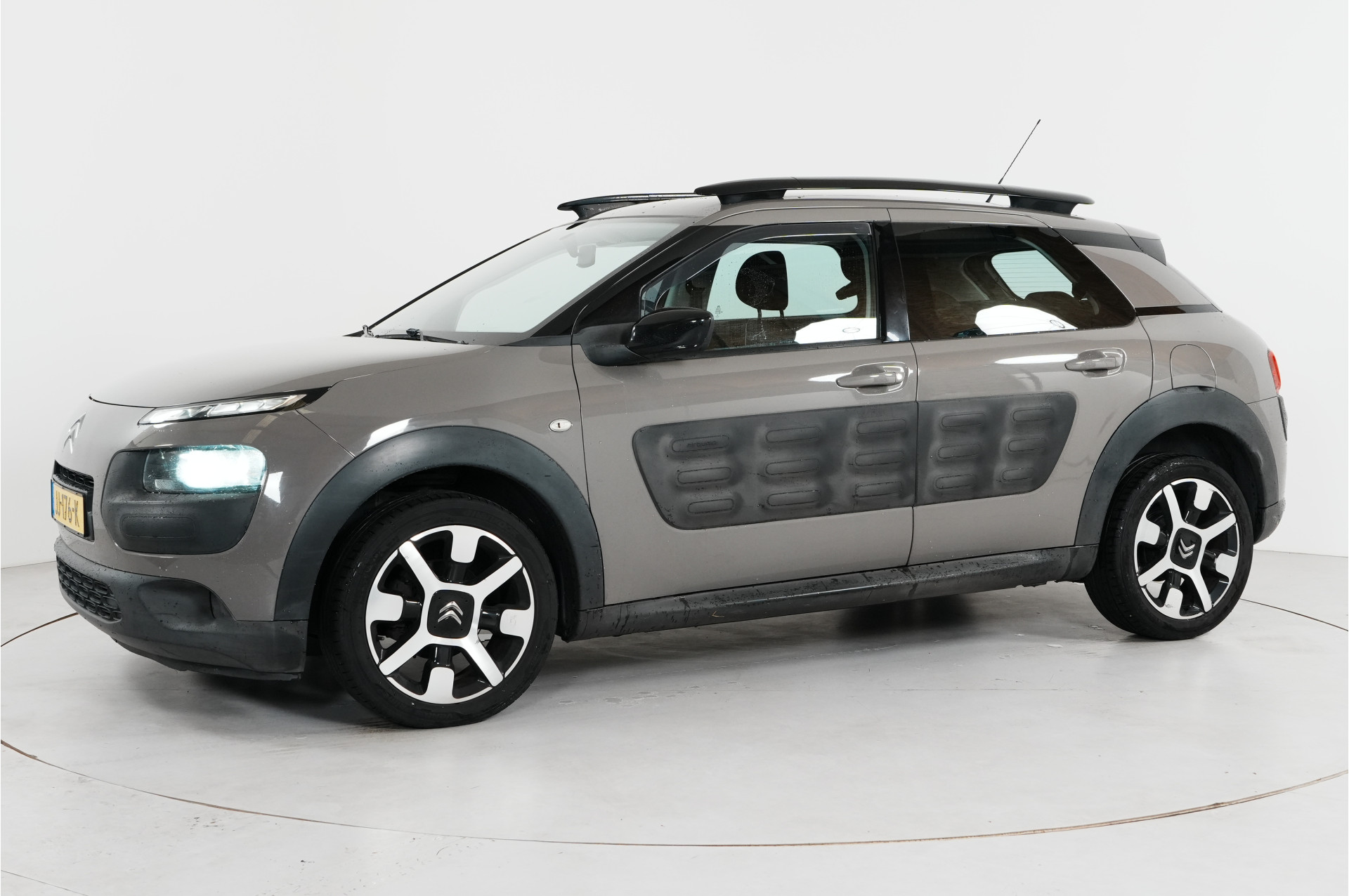 Foto van Citroen C4 Cactus