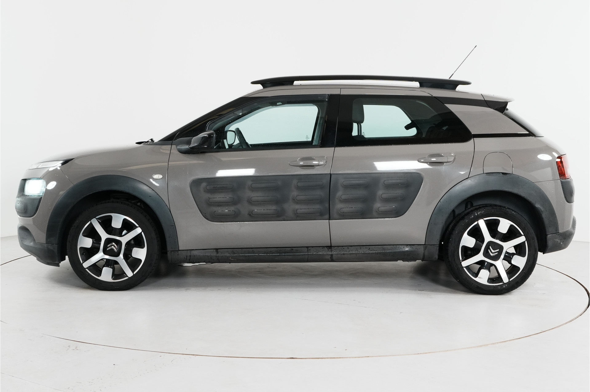 Foto van Citroen C4 Cactus