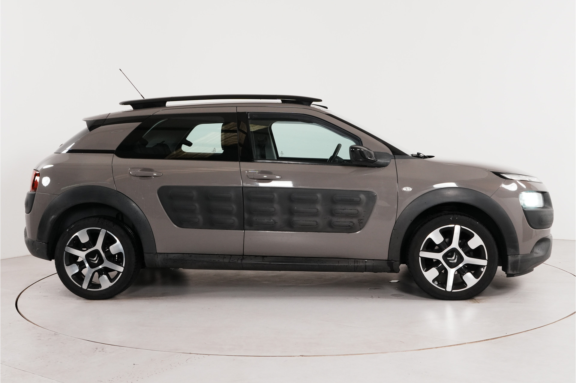 Foto van Citroen C4 Cactus