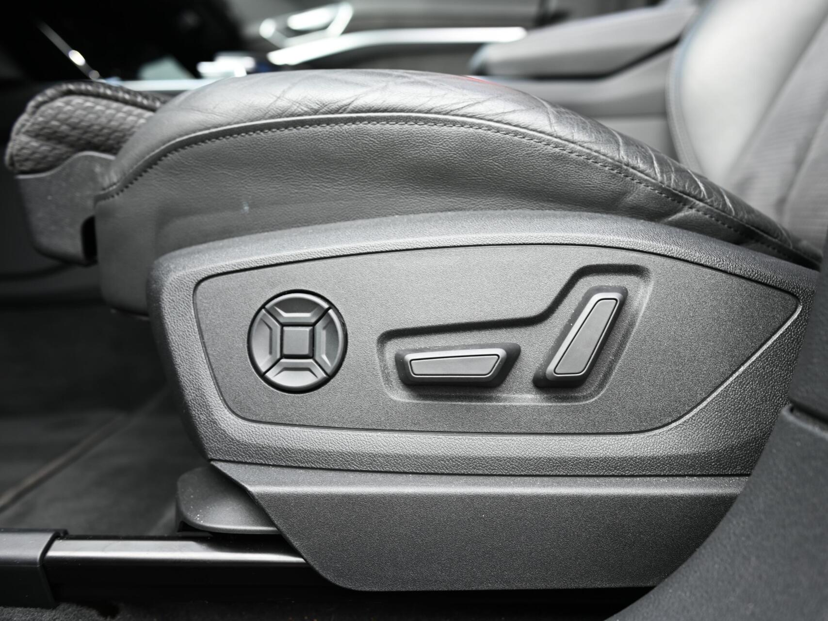 Foto van Audi E-tron