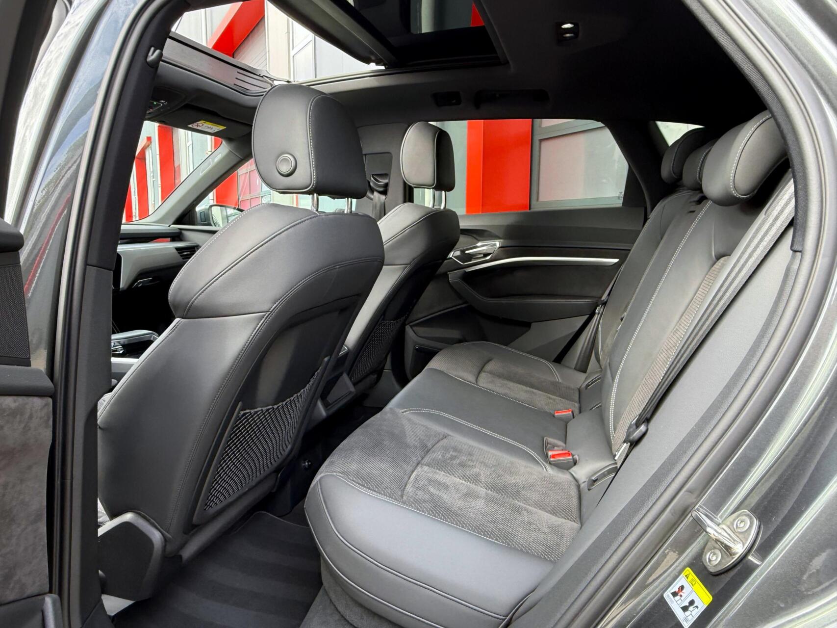 Foto van Audi E-tron