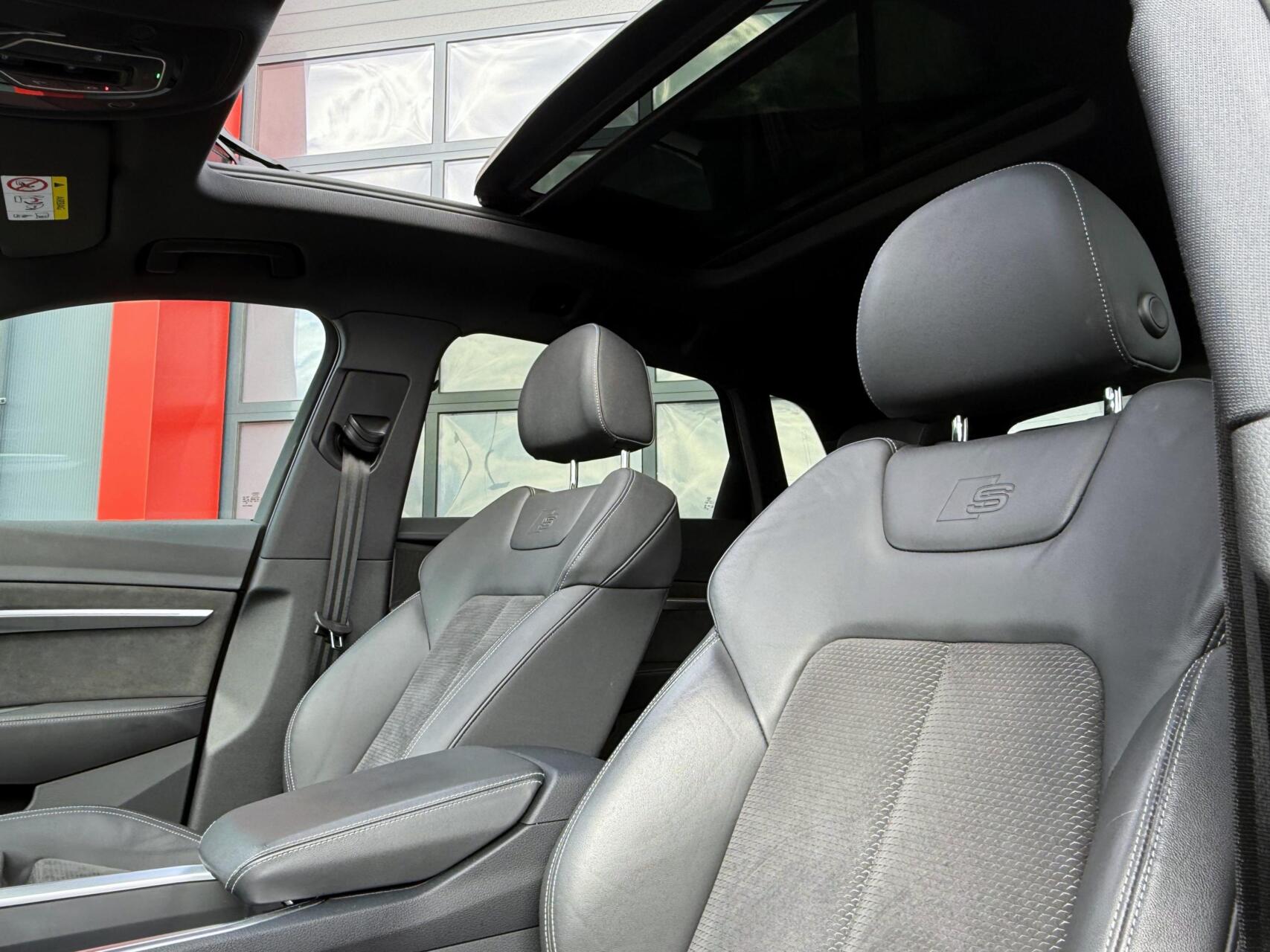 Foto van Audi E-tron