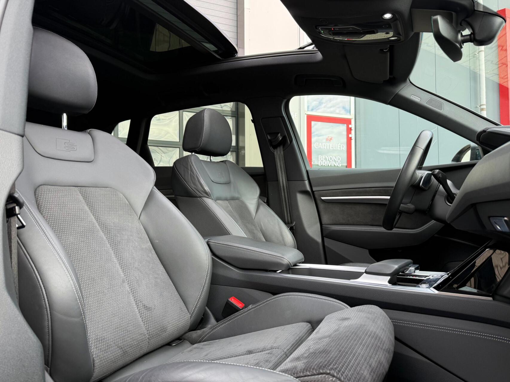 Foto van Audi E-tron