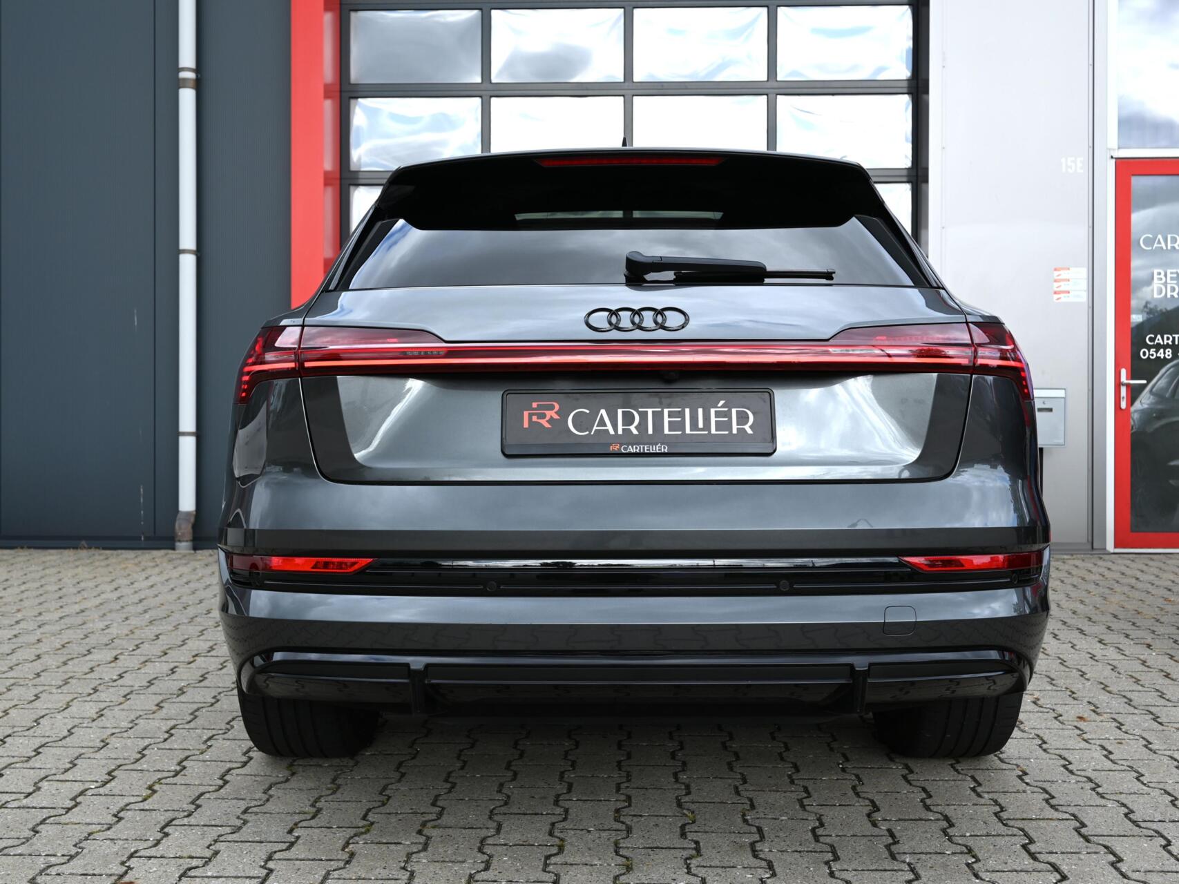 Foto van Audi E-tron