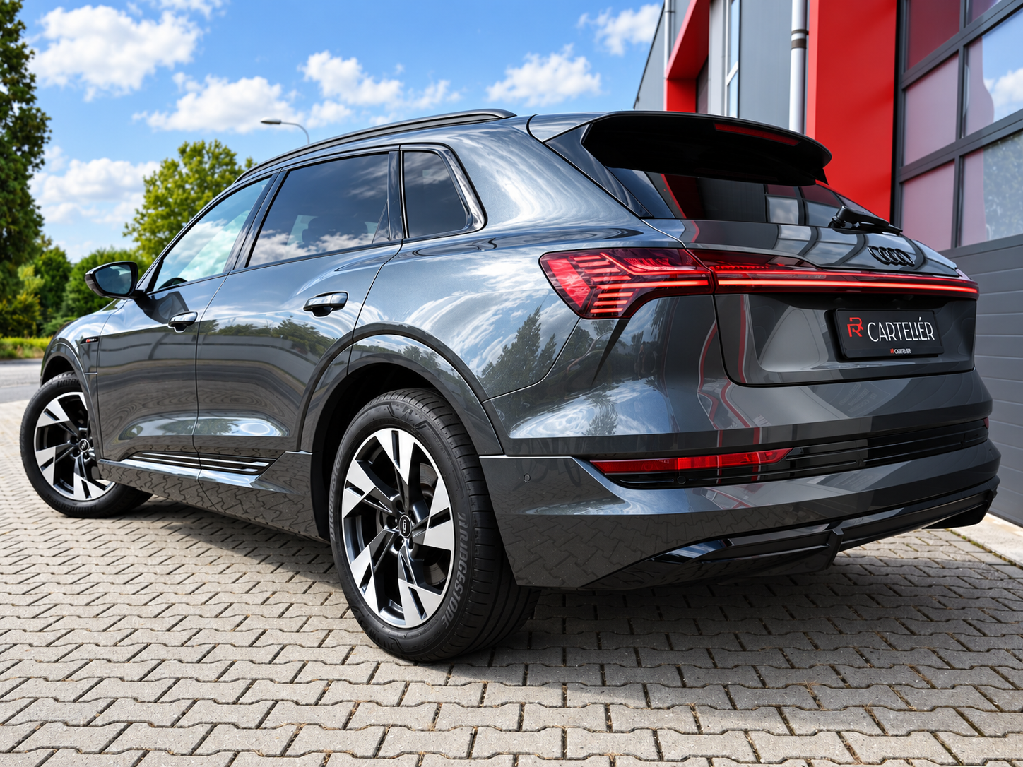 Foto van Audi E-tron