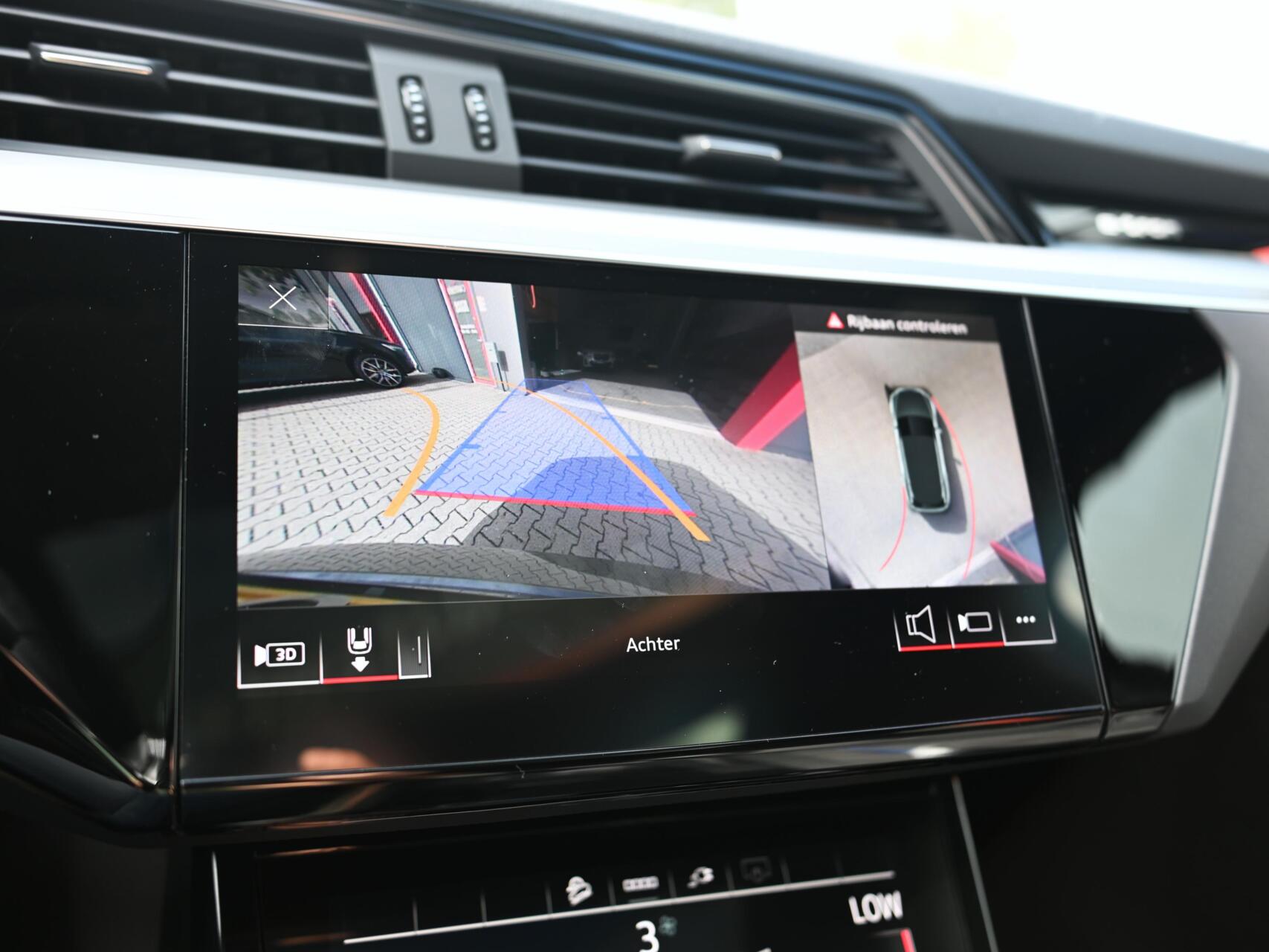 Foto van Audi E-tron
