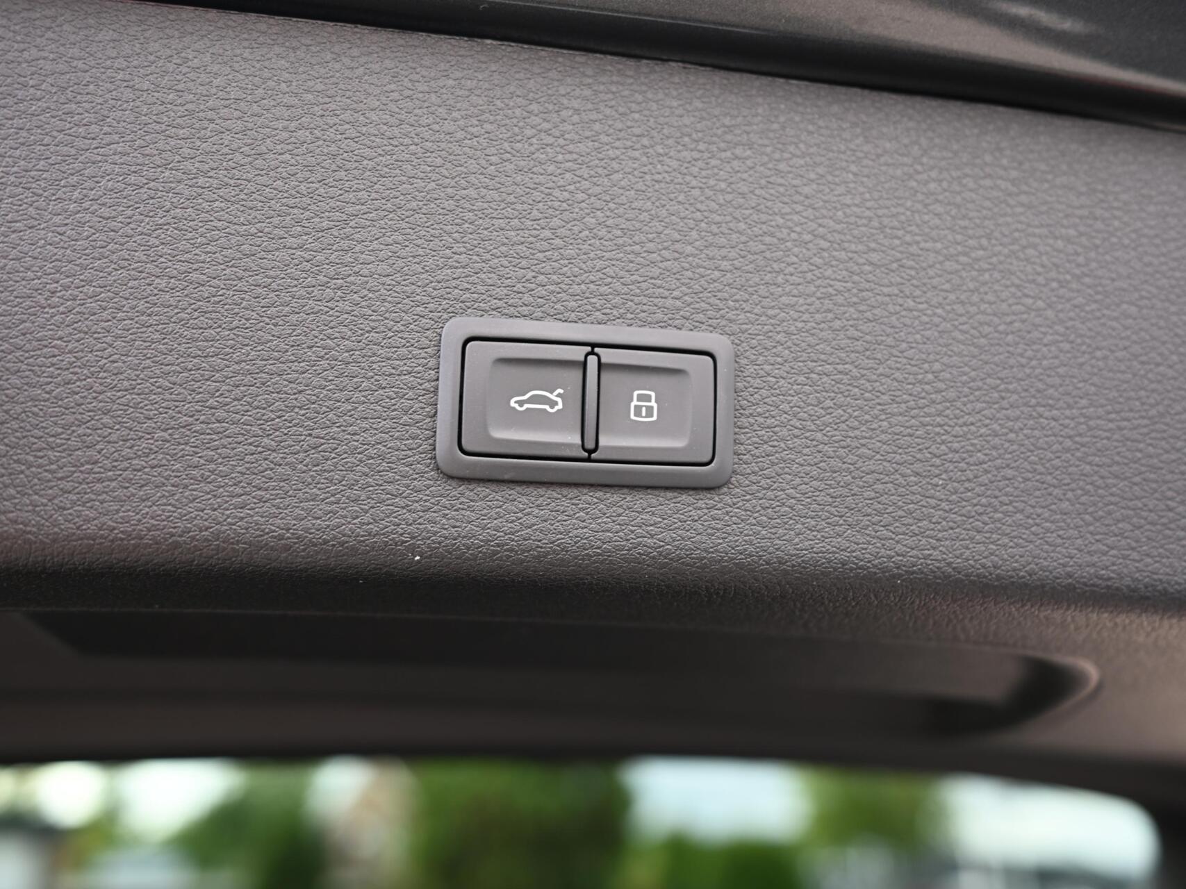 Foto van Audi E-tron