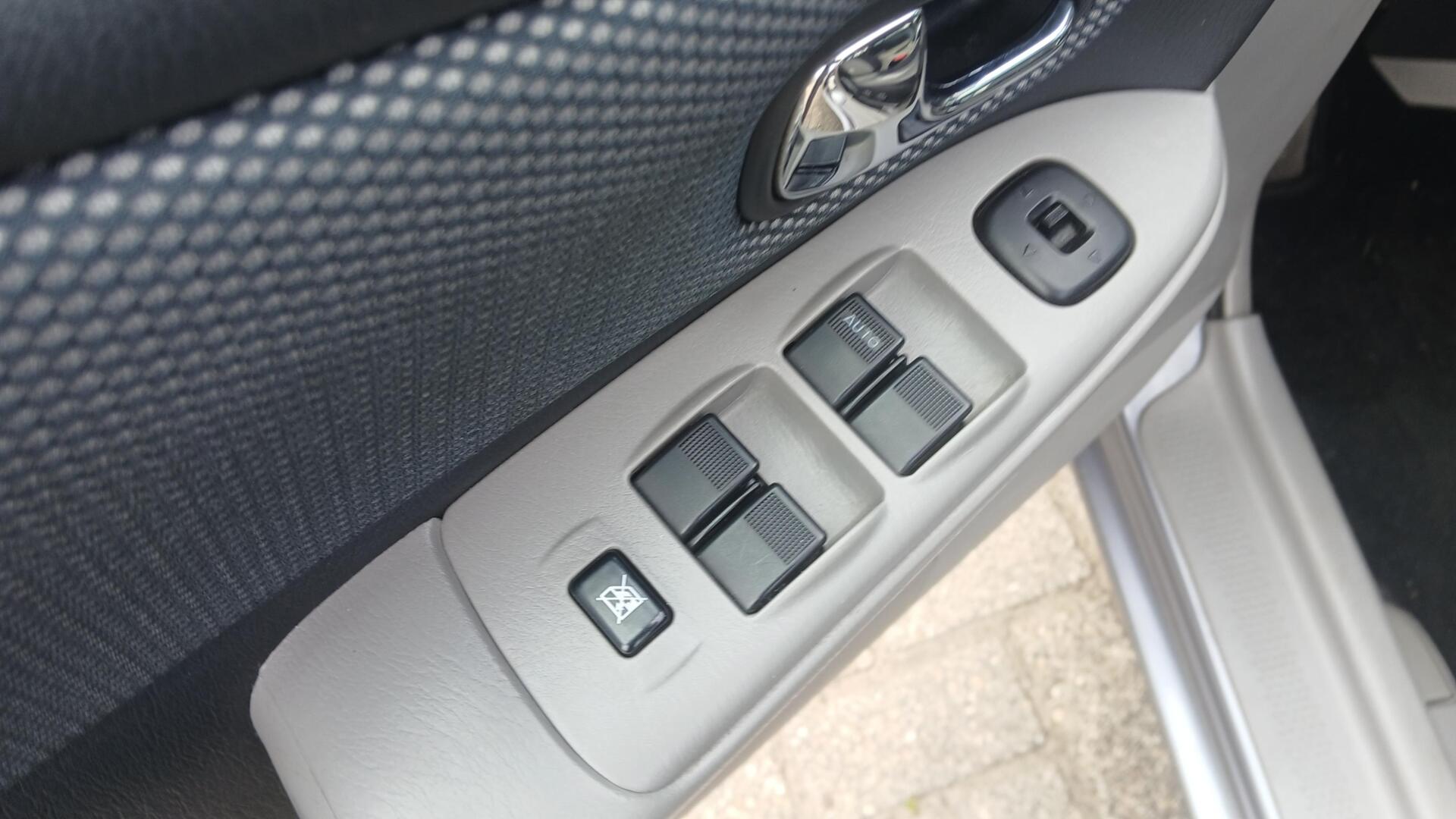 Foto van Mazda Mazda 323f