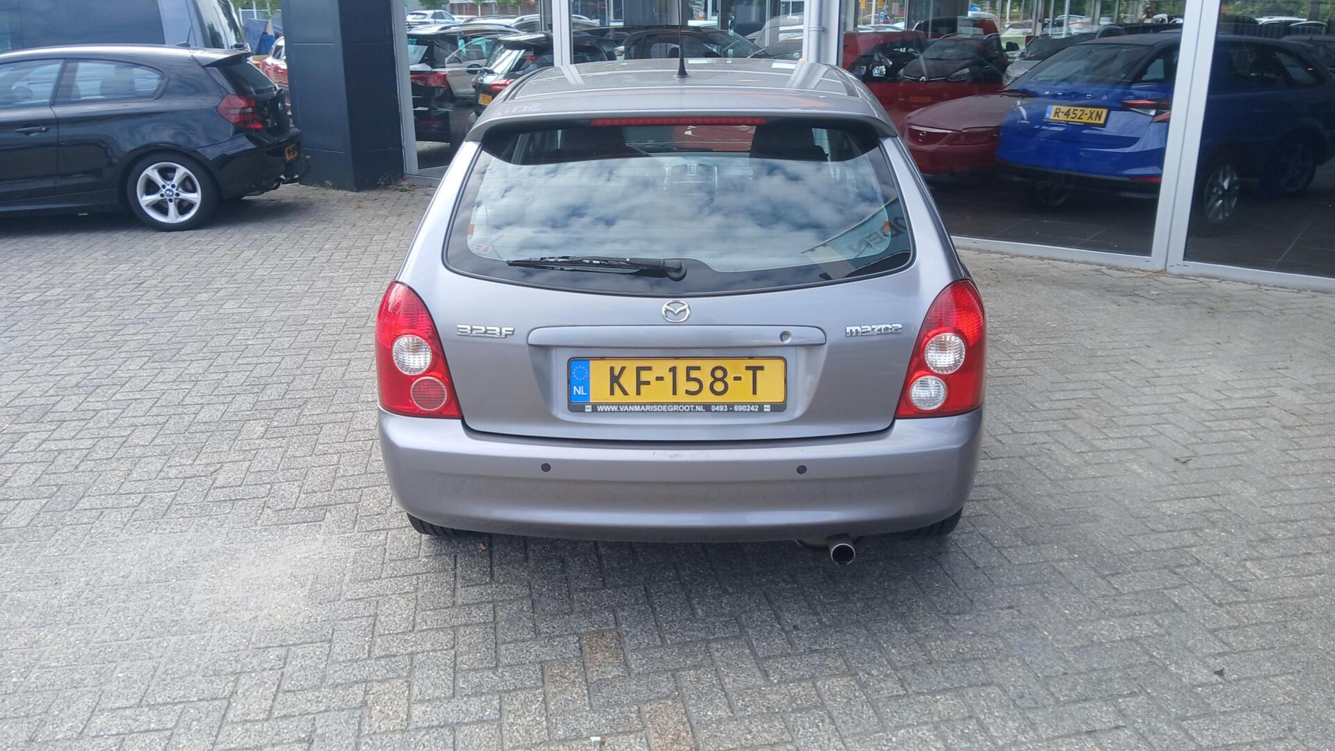 Foto van Mazda Mazda 323f