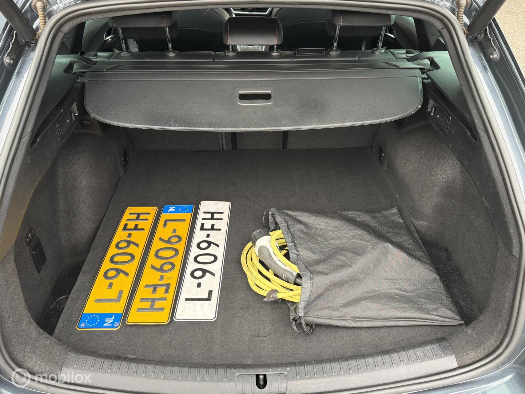 Foto van Seat Seat Leon SP E-hybrid150