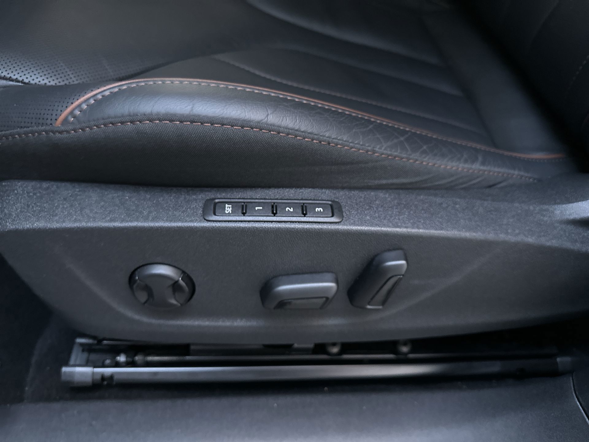 Foto van Skoda Enyaq 80