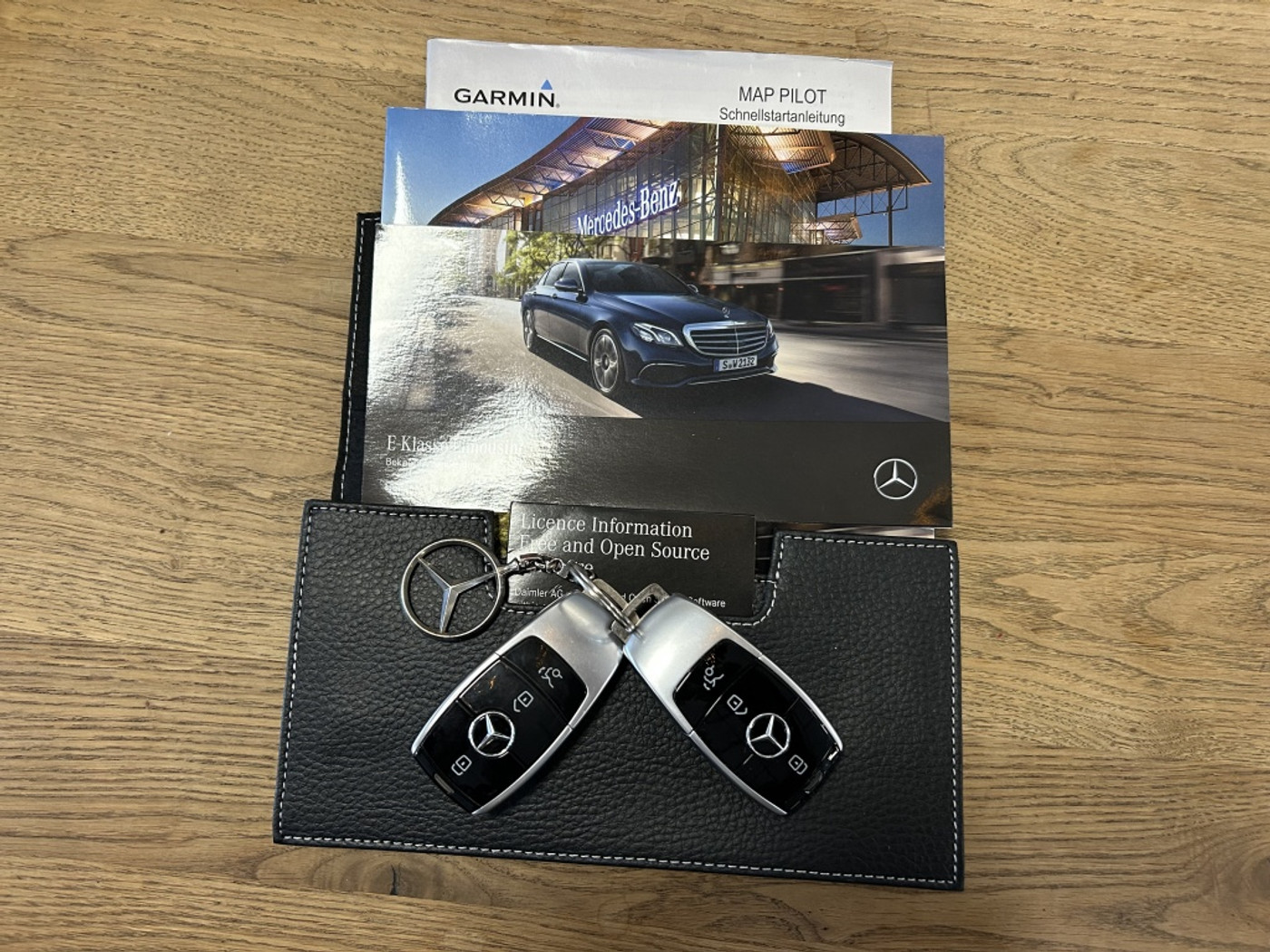 Foto van Mercedes-Benz E 200