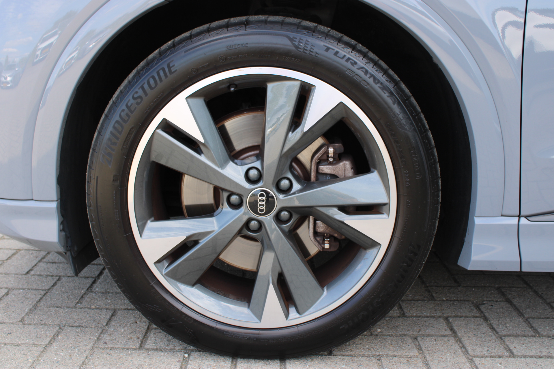 Foto van Audi Q4 40 E-tron