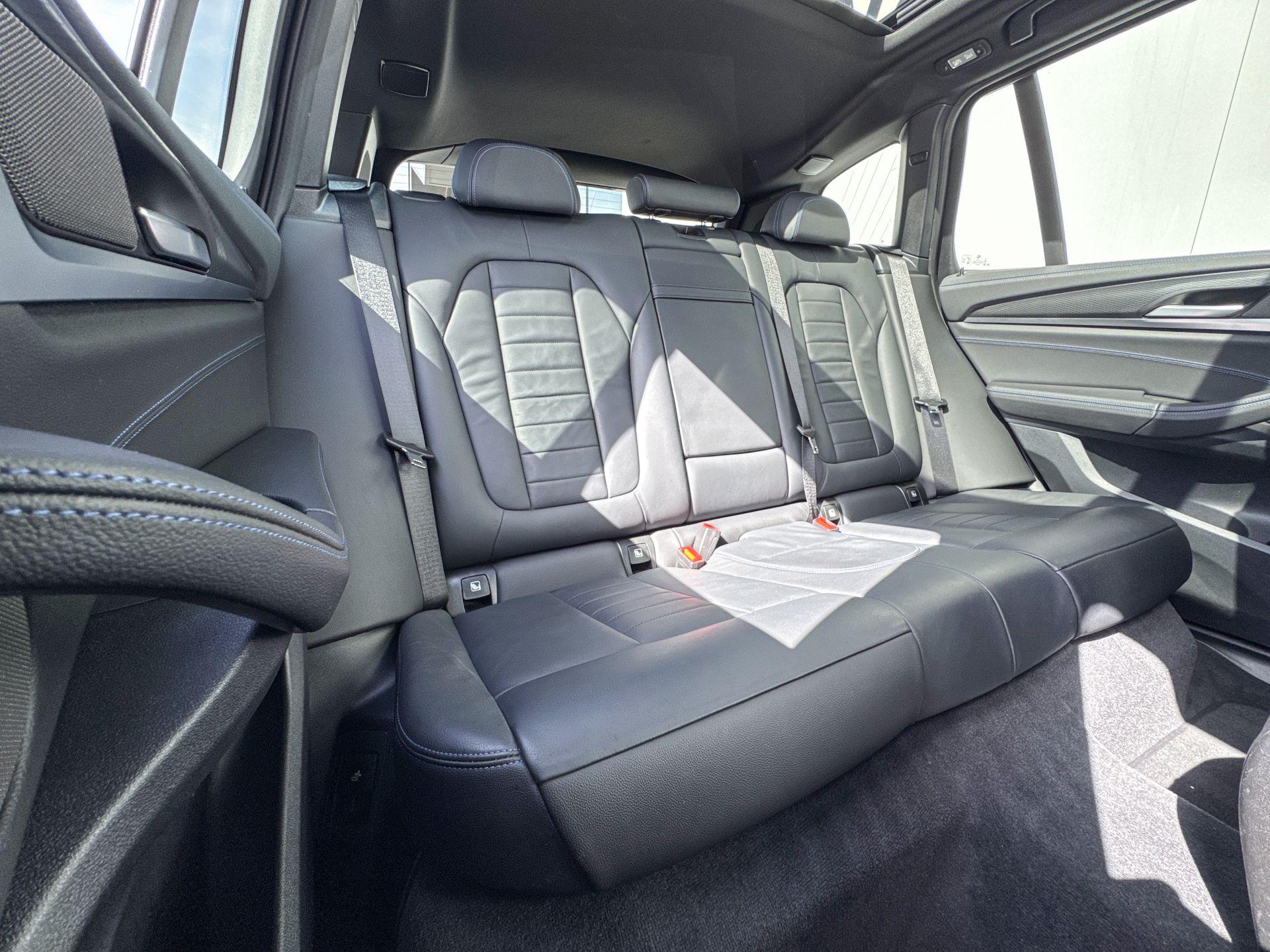 Foto van BMW Ix3
