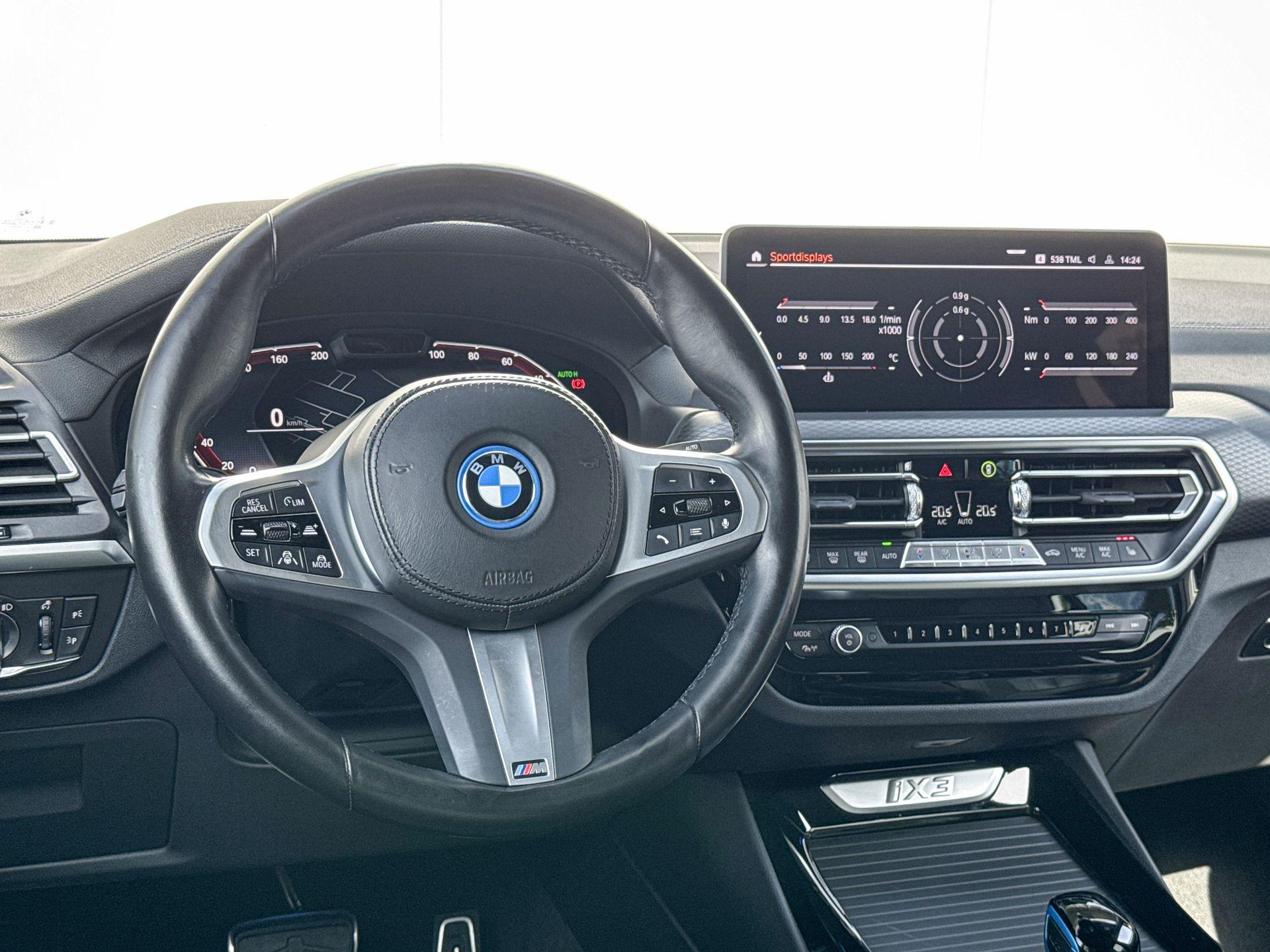 Foto van BMW Ix3