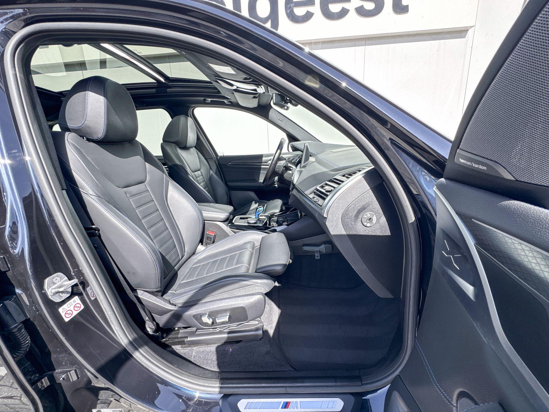 Foto van BMW Ix3