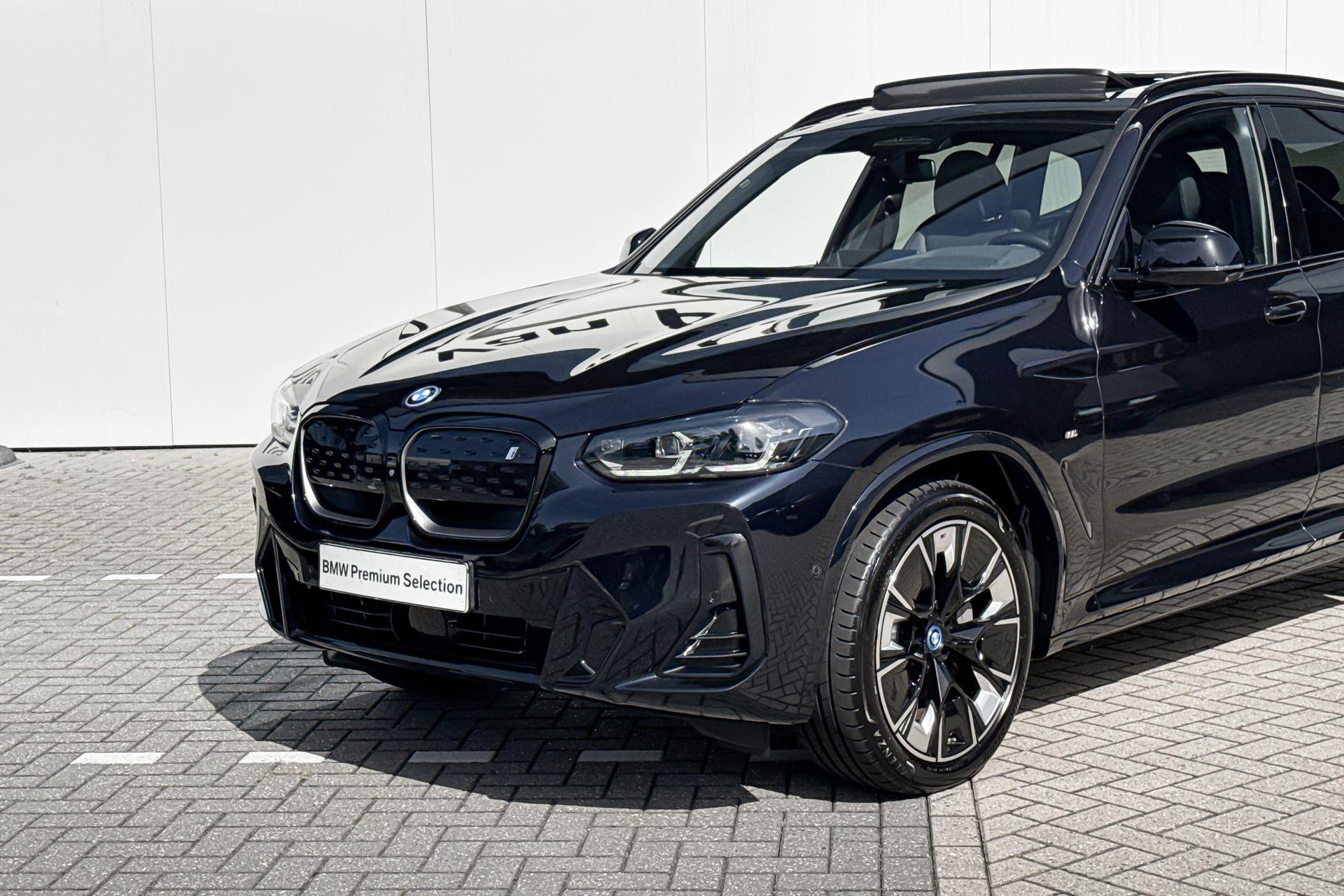 Foto van BMW Ix3