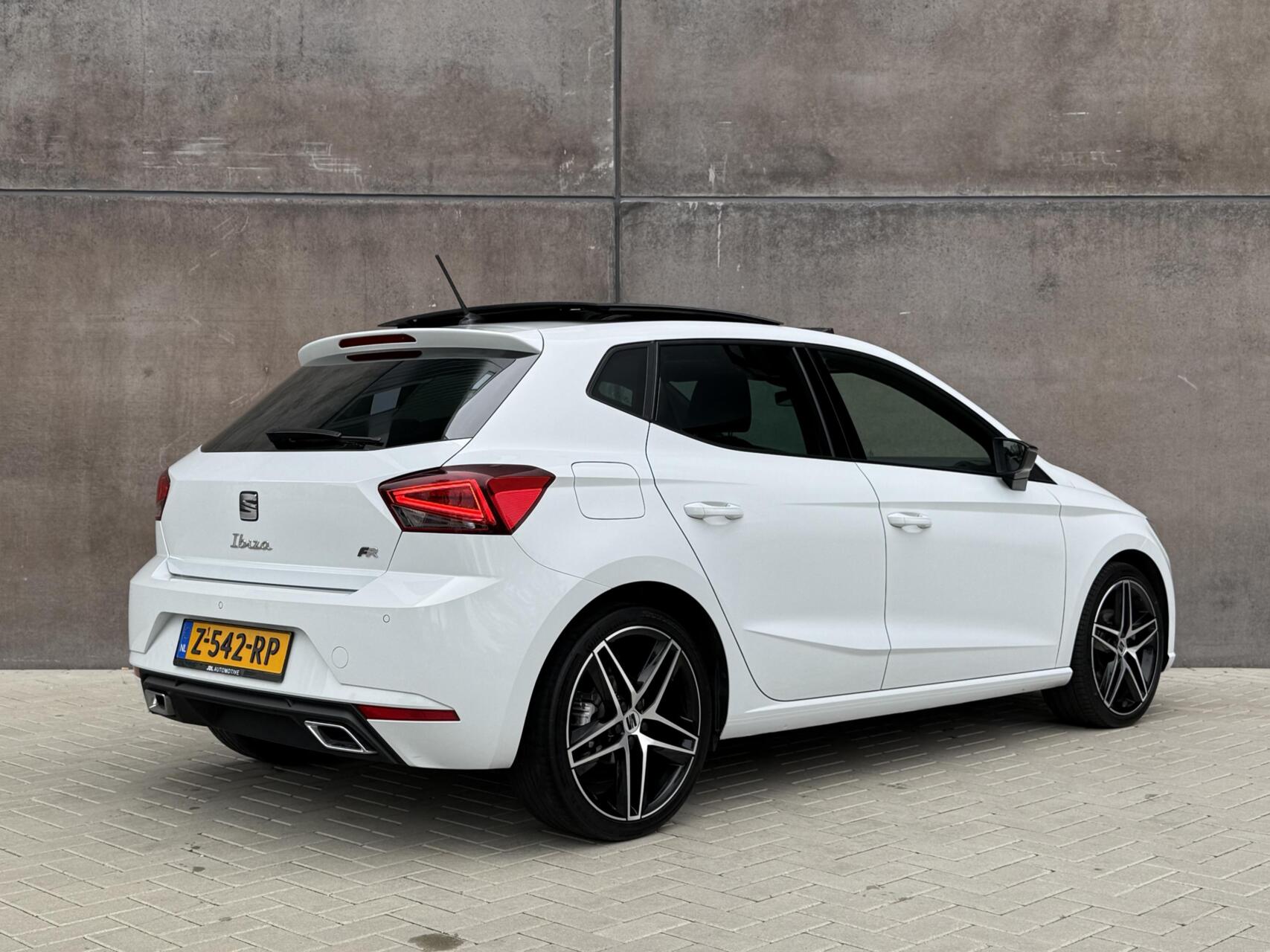 Foto van Seat Ibiza