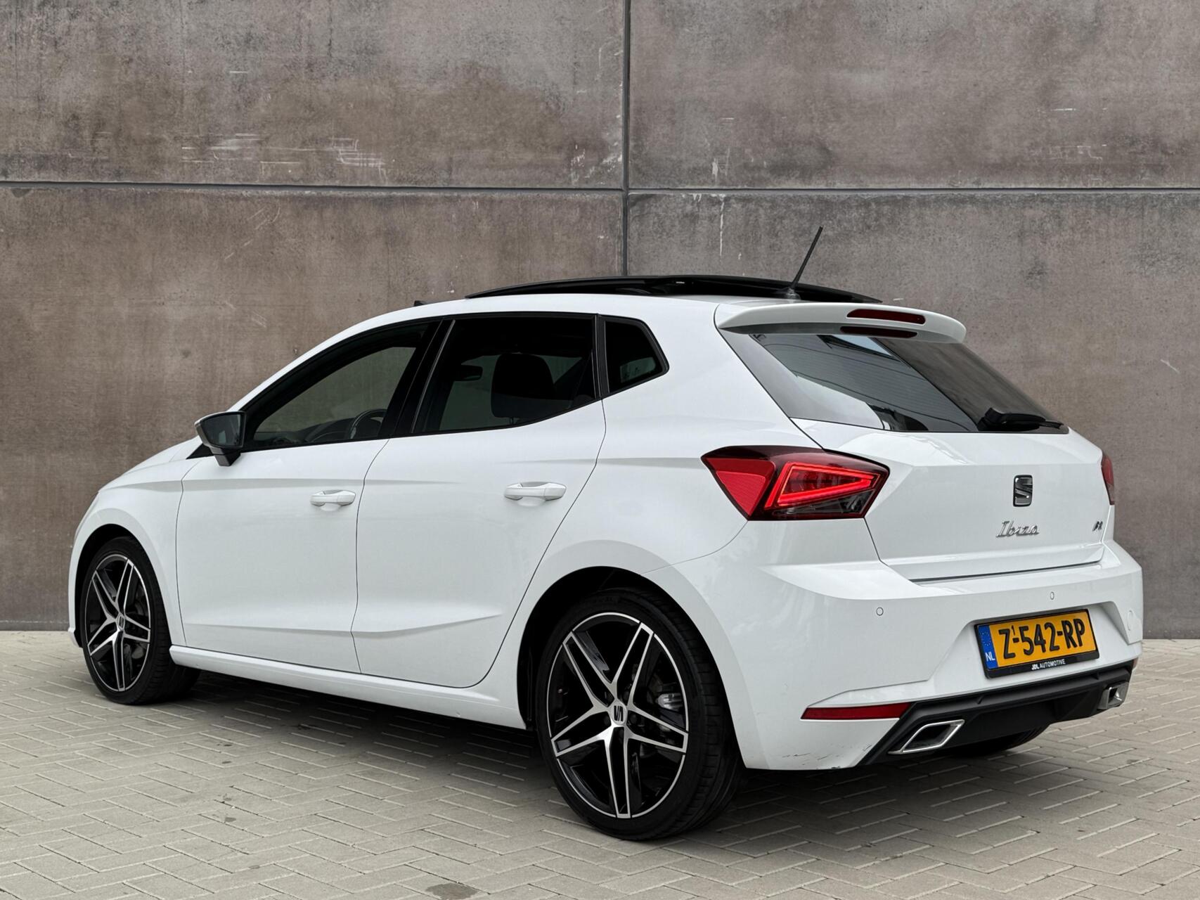 Foto van Seat Ibiza