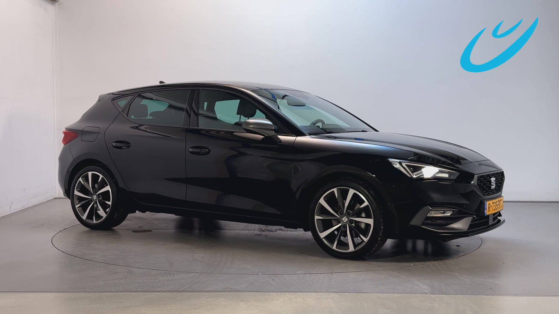 Seat Seat Leon 1.5 TSI 150pk FR Business Intense LED Camera Stoelverwarming Virtual Cockpit 2022 - voorkant