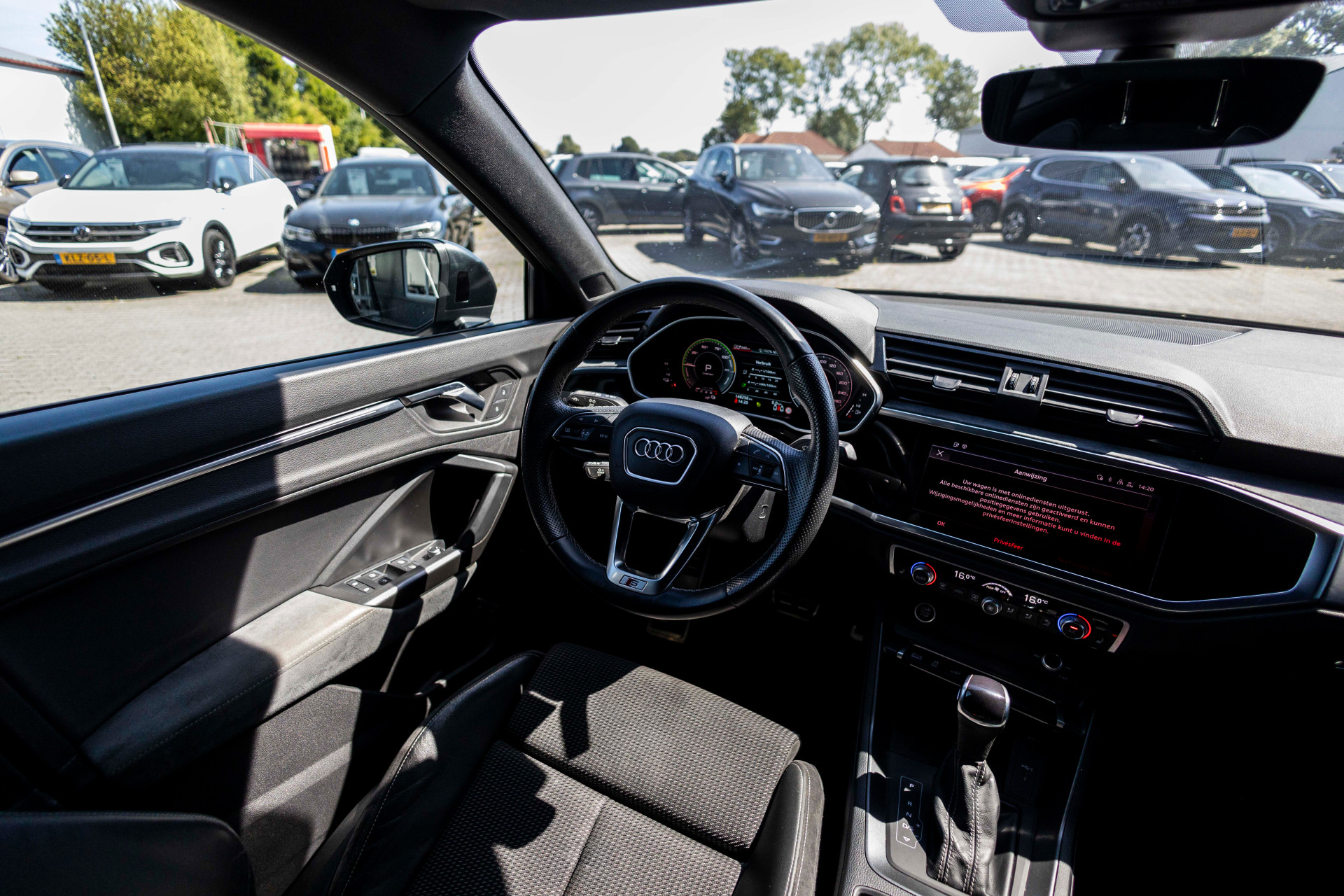Foto van Audi Q3 E-tron