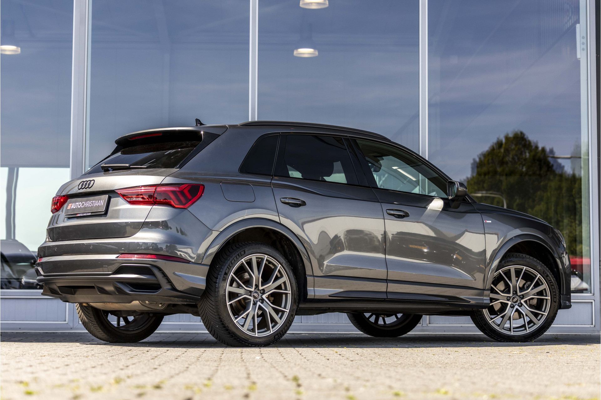 Foto van Audi Q3 E-tron