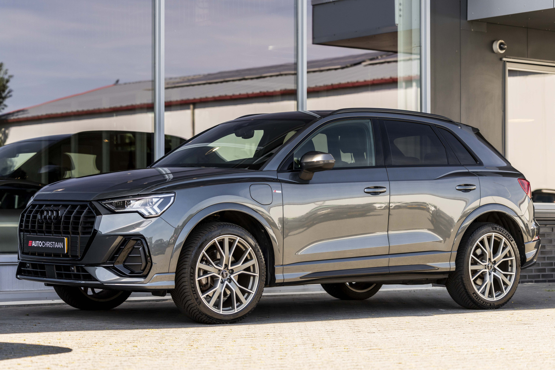 Foto van Audi Q3 E-tron