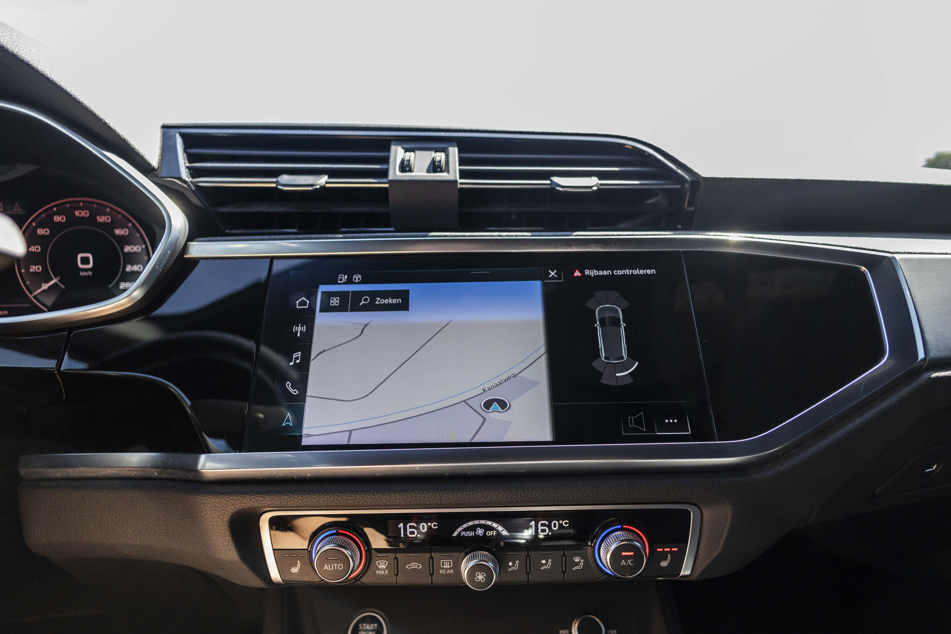 Foto van Audi Q3 E-tron