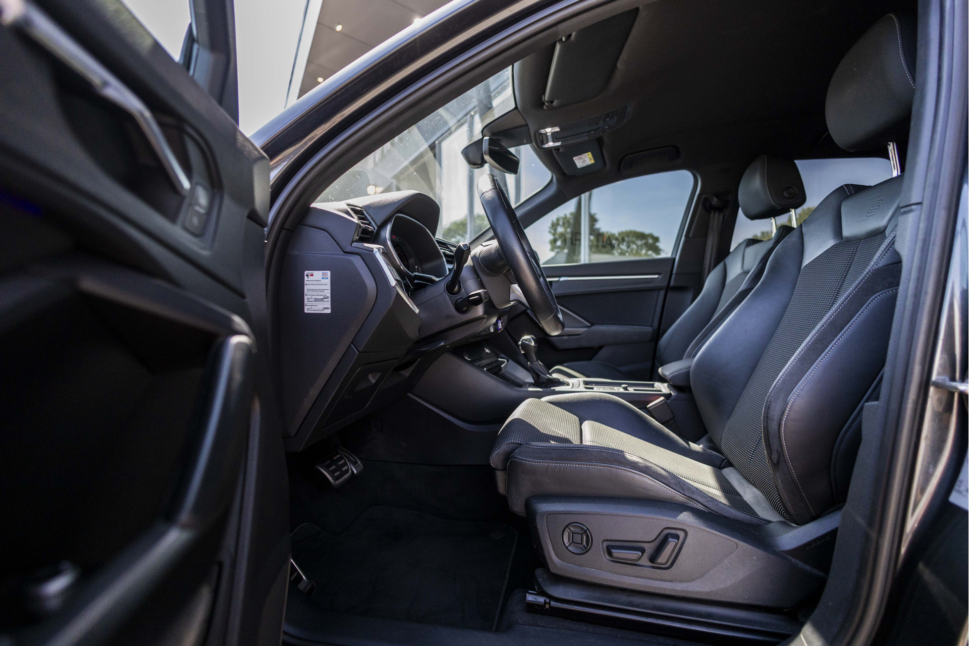 Foto van Audi Q3 E-tron