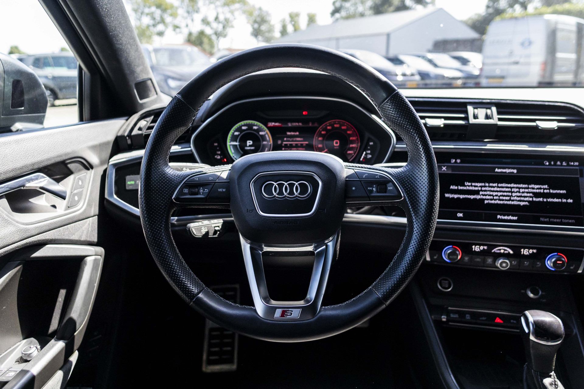 Foto van Audi Q3 E-tron