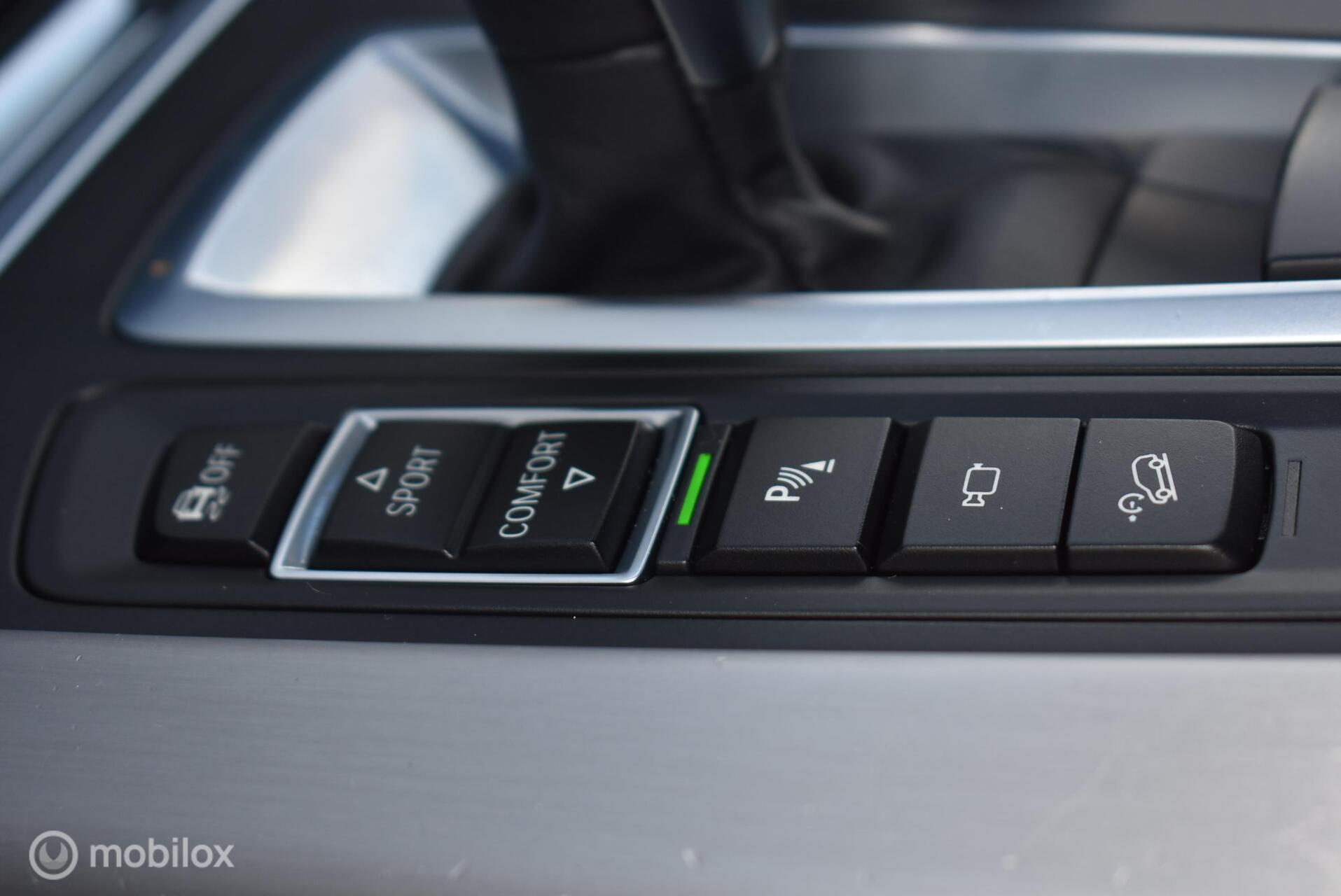 Foto van BMW X5 Xdrive40d