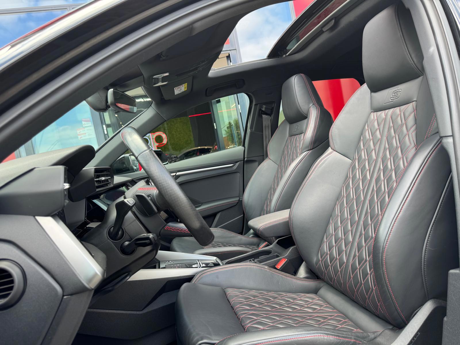 Foto van Audi S3 Sportback