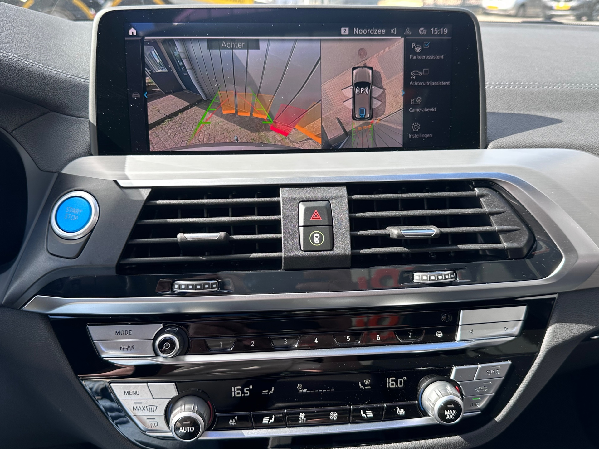 Foto van BMW Ix3