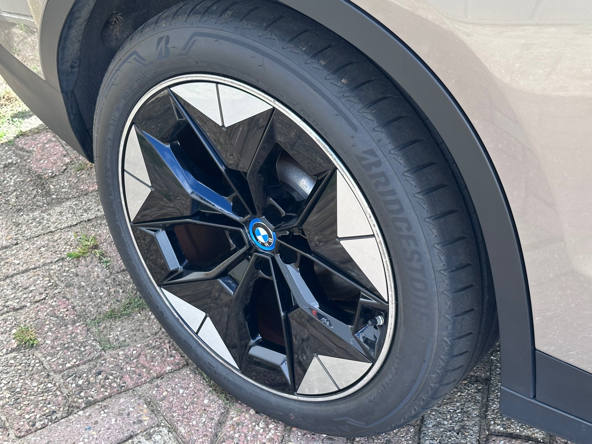 Foto van BMW Ix3
