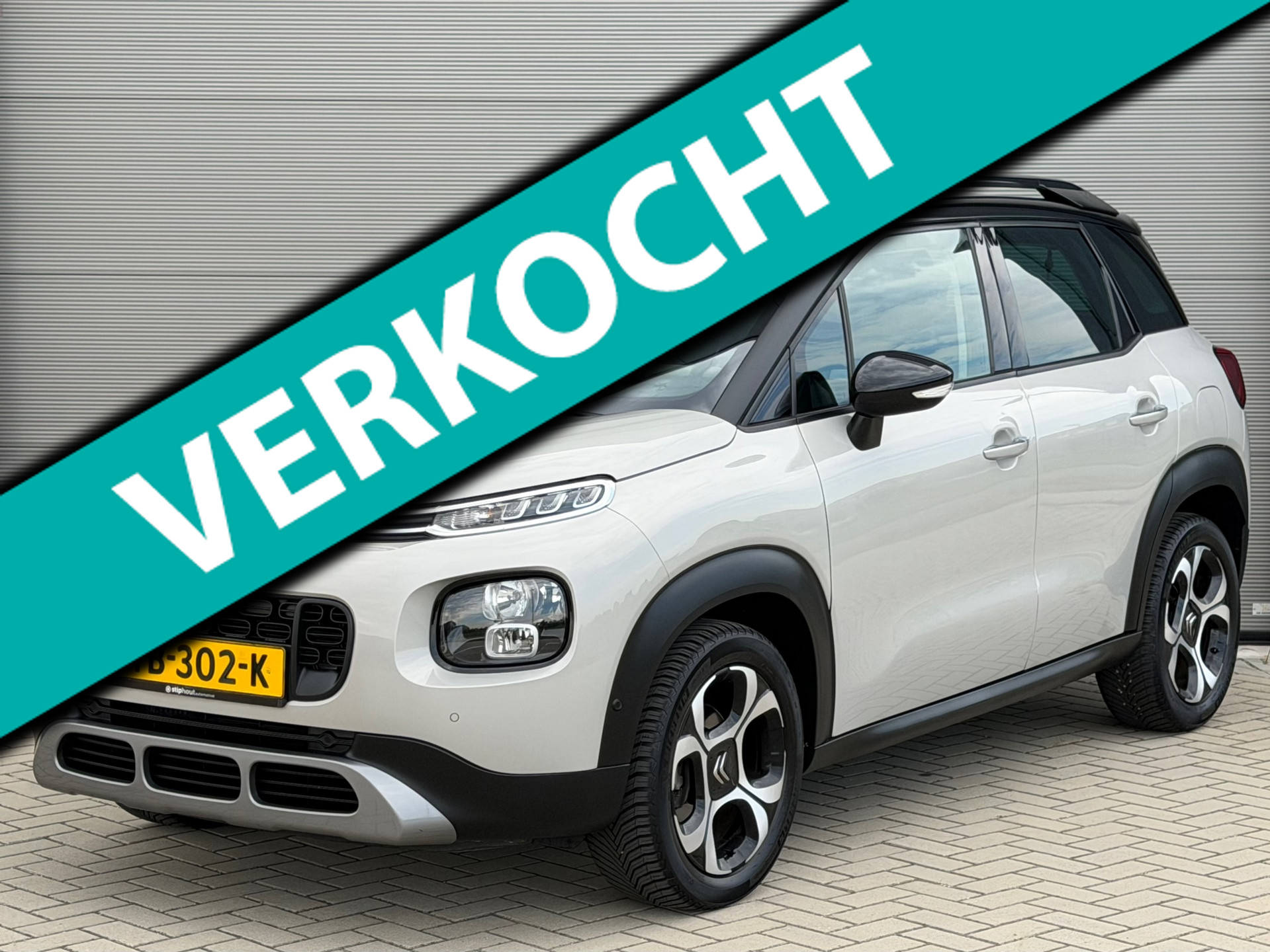 Citroen C3 Aircross 1.2 PureTech Shine Automaat | Dealer ond. | Distr. verv. | Trekhaak | All season 2018 - voorkant