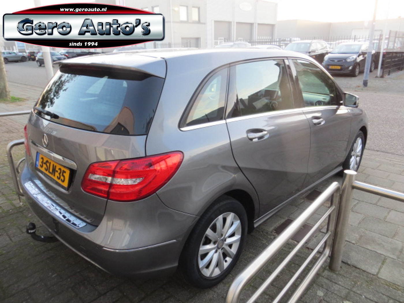 Foto van Mercedes-Benz B 180