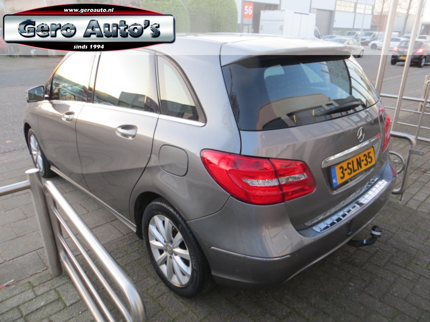 Foto van Mercedes-Benz B 180