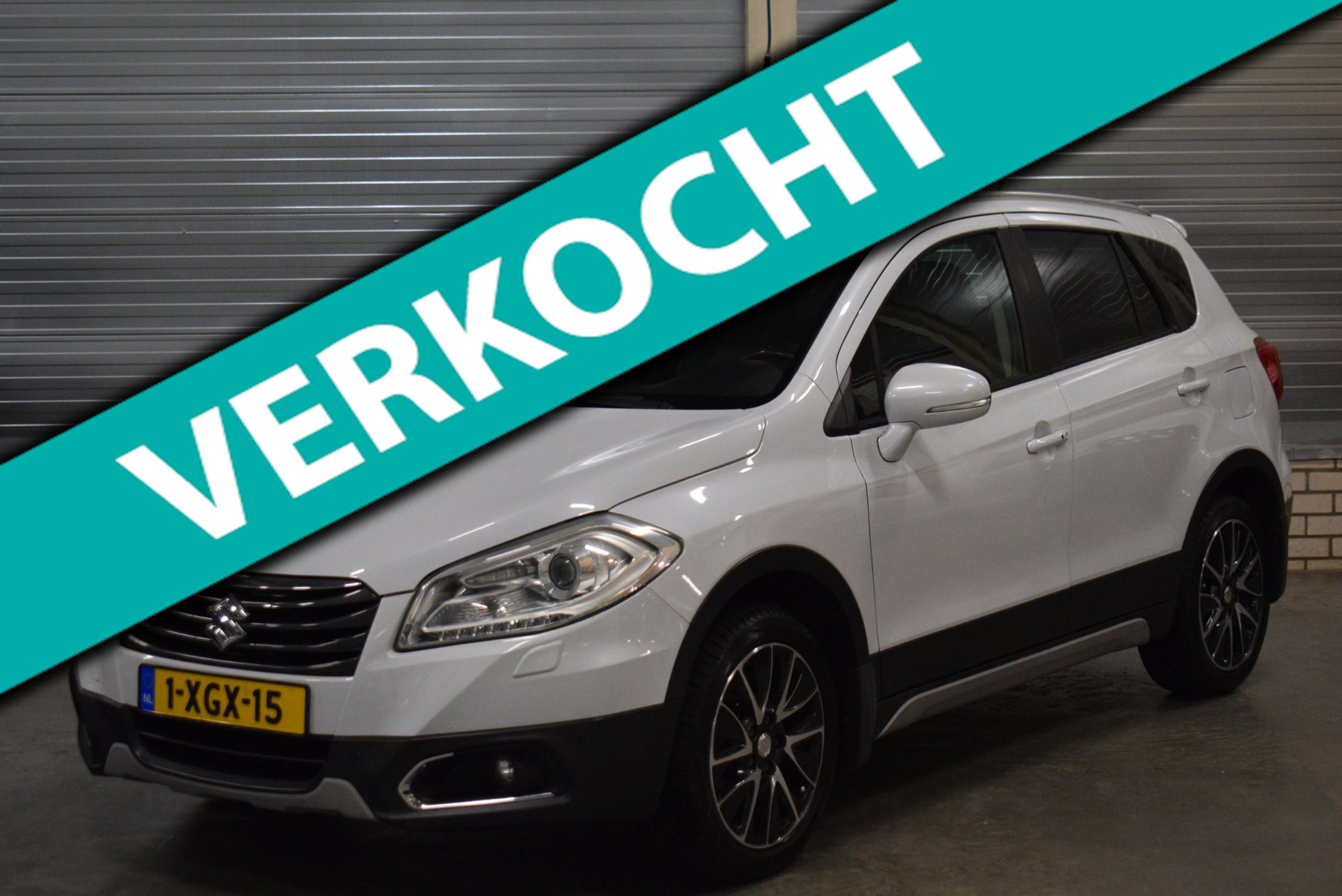 Suzuki Sx4 1.6 High Executive AllGrip 4X4 Parelmoer Wit  + Leder|Navigatie|Bluetooth|Parkeesensoren|Panoramadak|Trekhaak| 2014 - voorkant