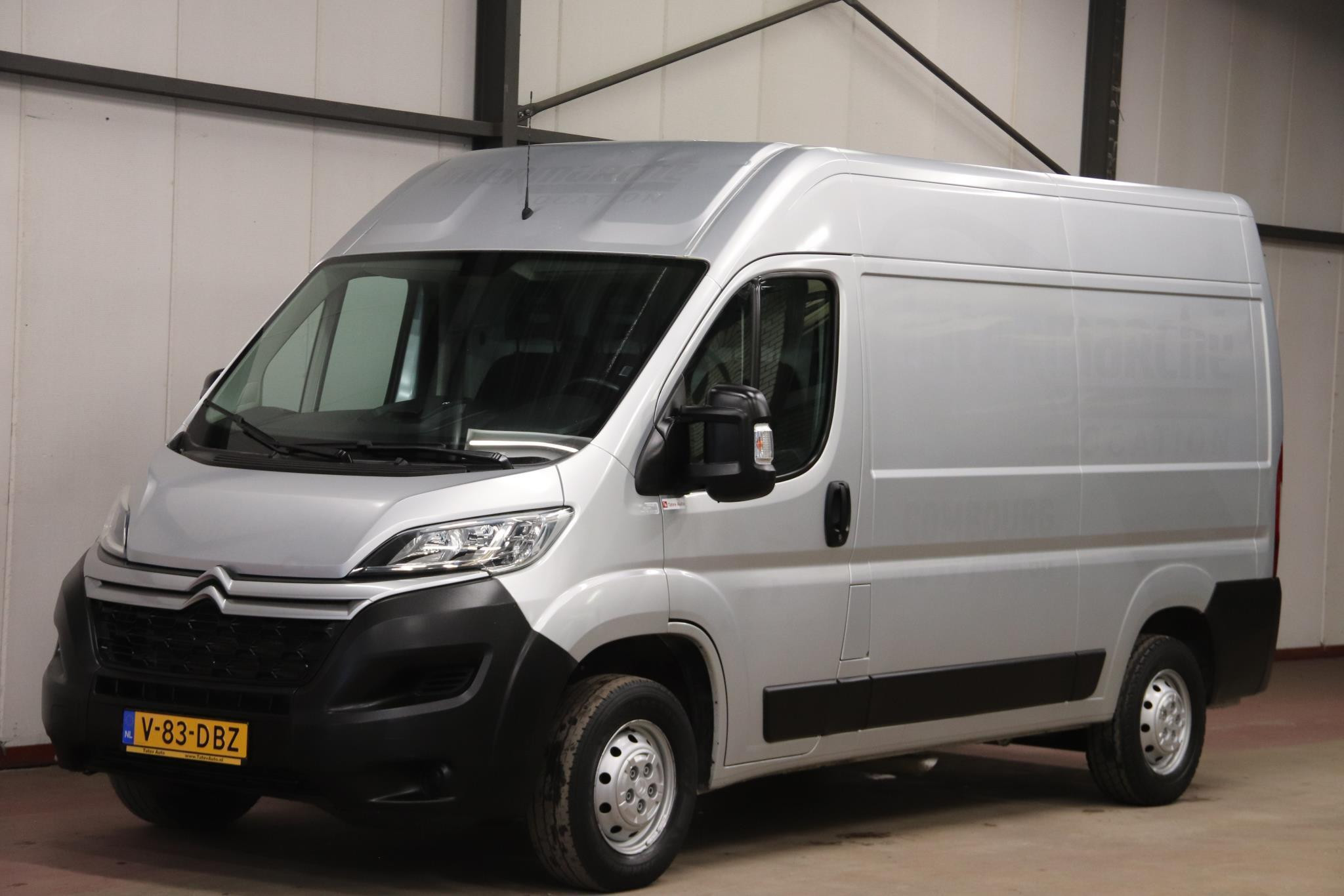 Citroen Jumper 35 2.0 BlueHDi 130 L2H2 2018 - voorkant
