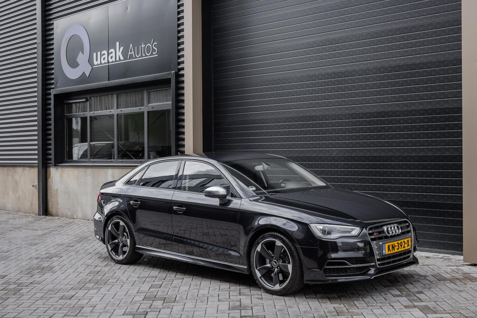 Foto van Audi S3 Limousine
