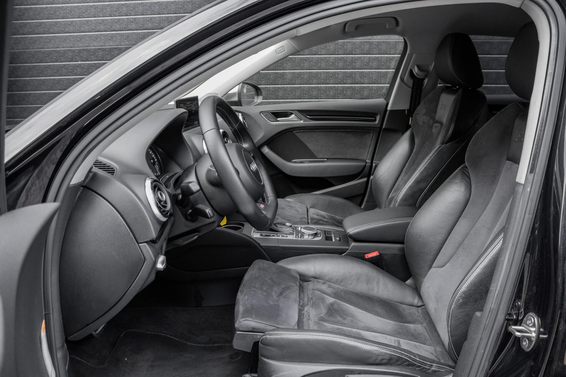 Foto van Audi S3 Limousine