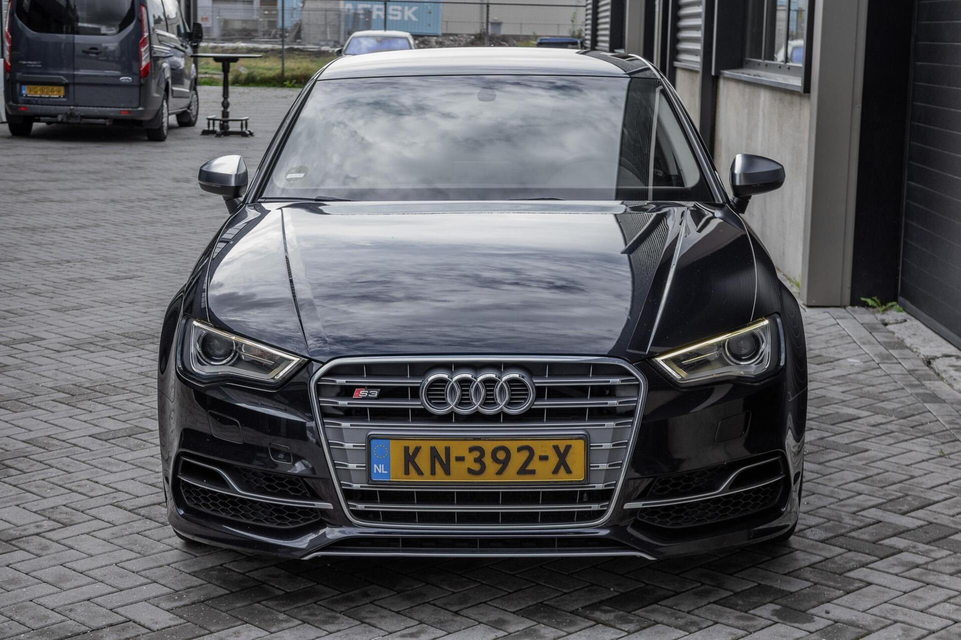 Foto van Audi S3 Limousine