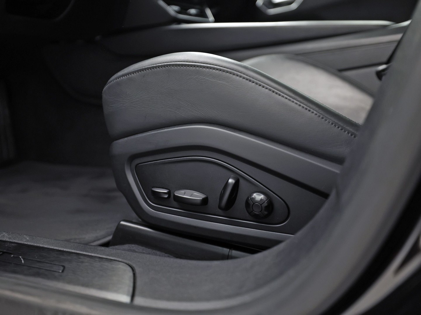 Foto van Audi E-tron GT