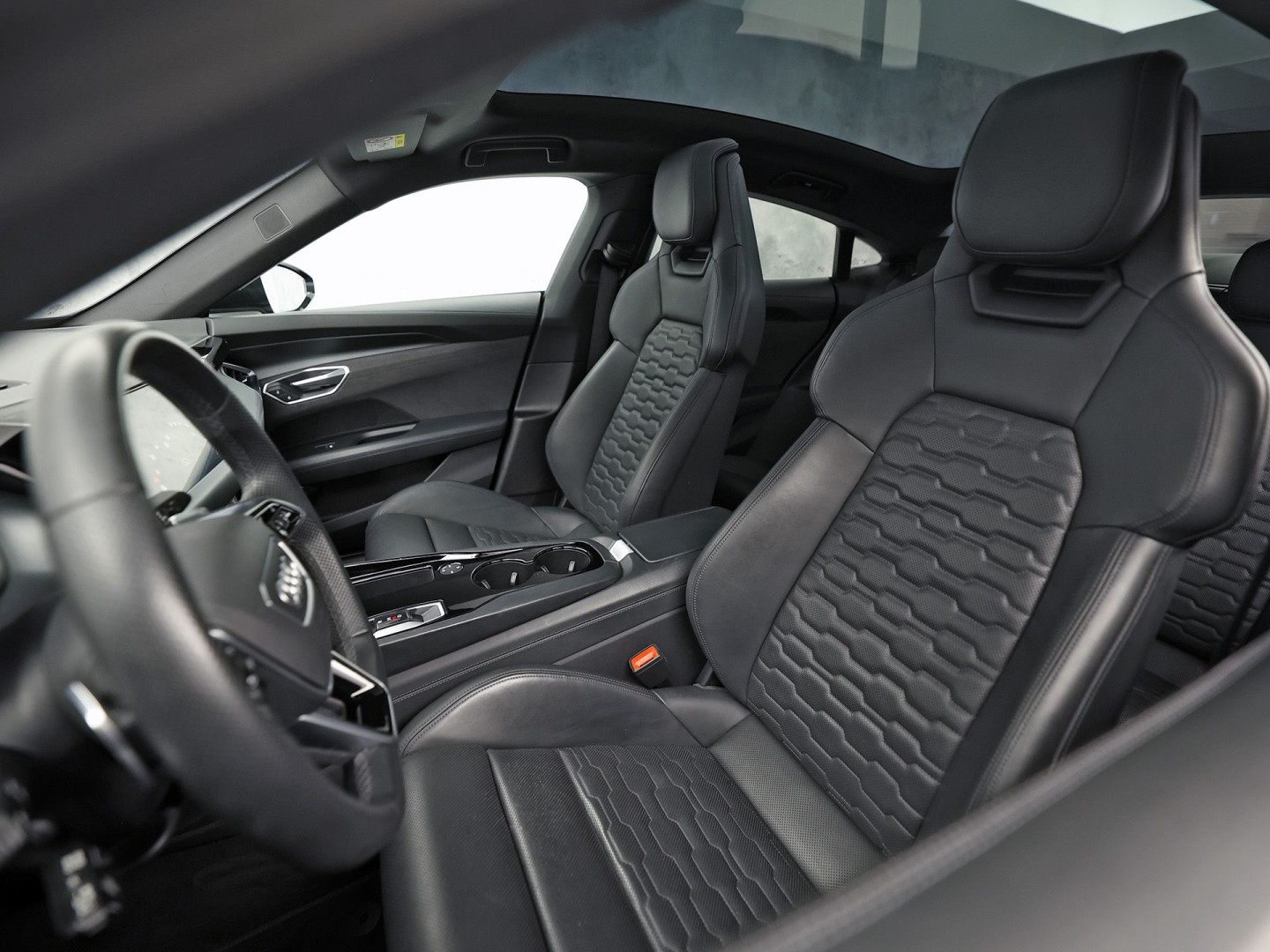 Foto van Audi E-tron GT
