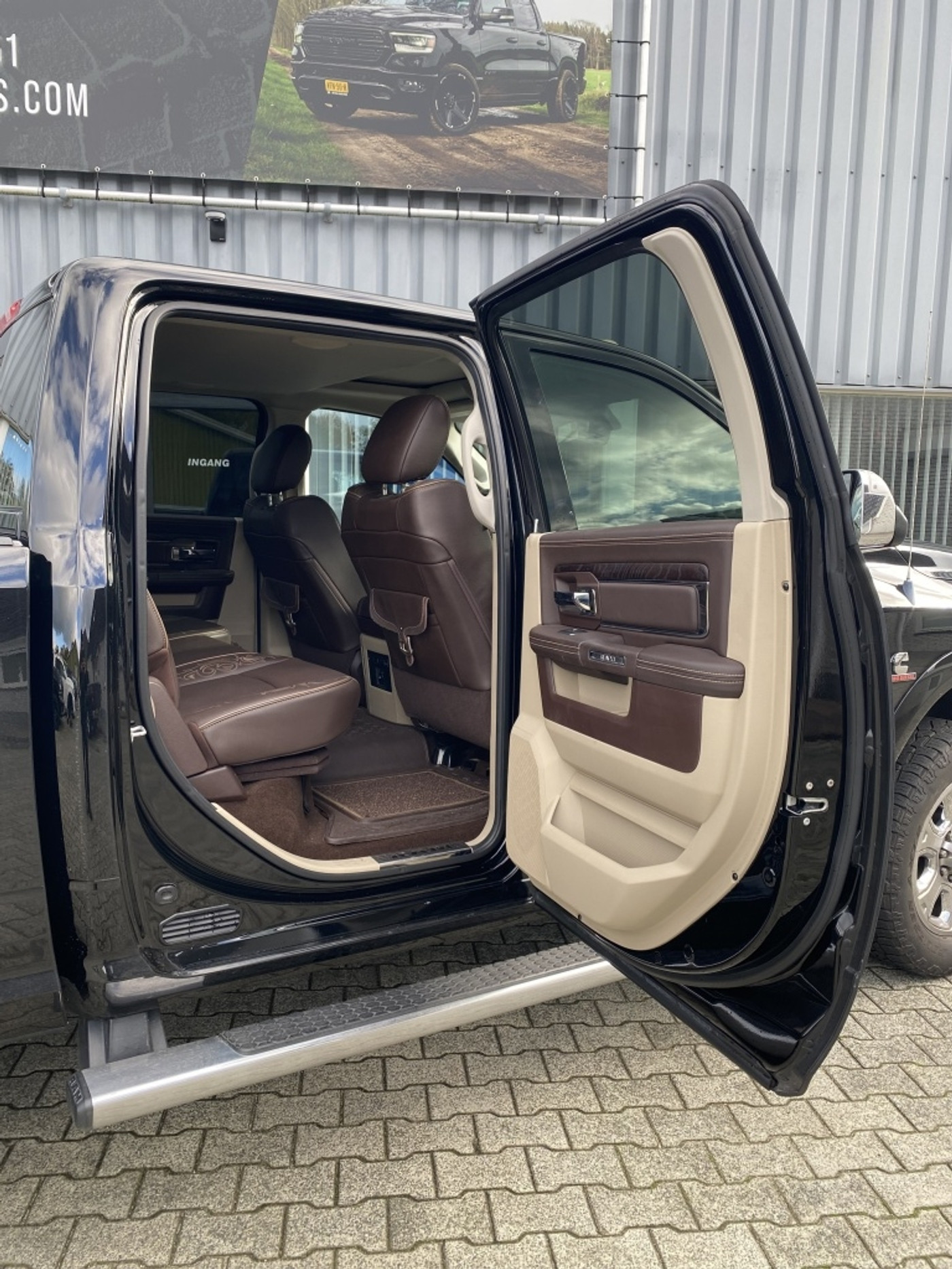 Foto van Ram Ram 2500 Long Horn