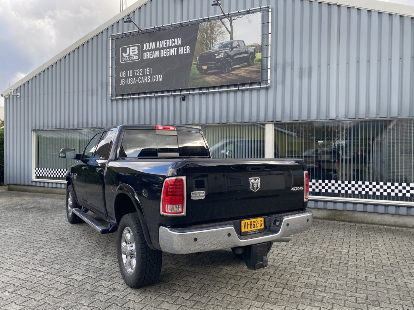 Foto van Ram Ram 2500 Long Horn