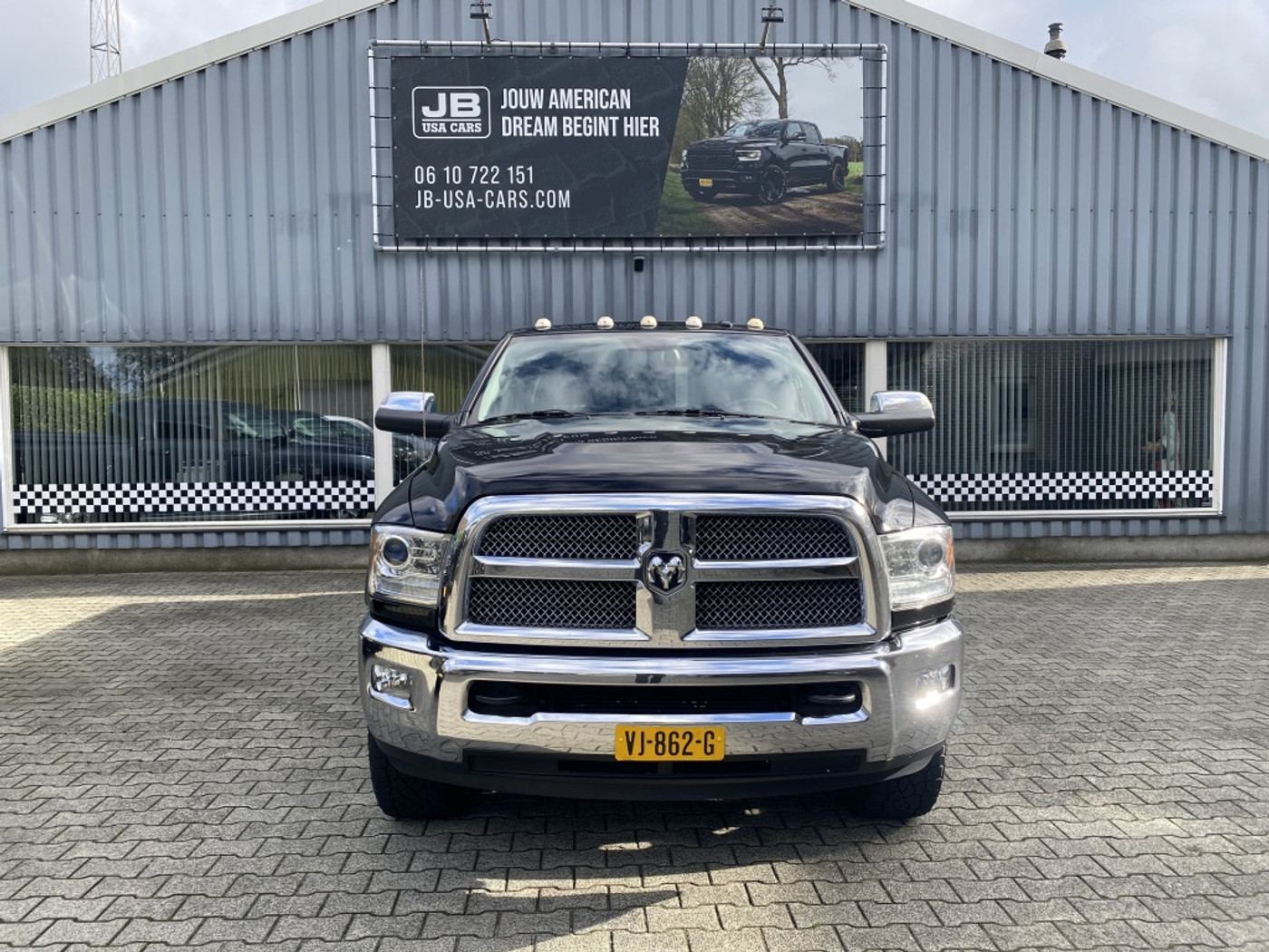 Foto van Ram Ram 2500 Long Horn