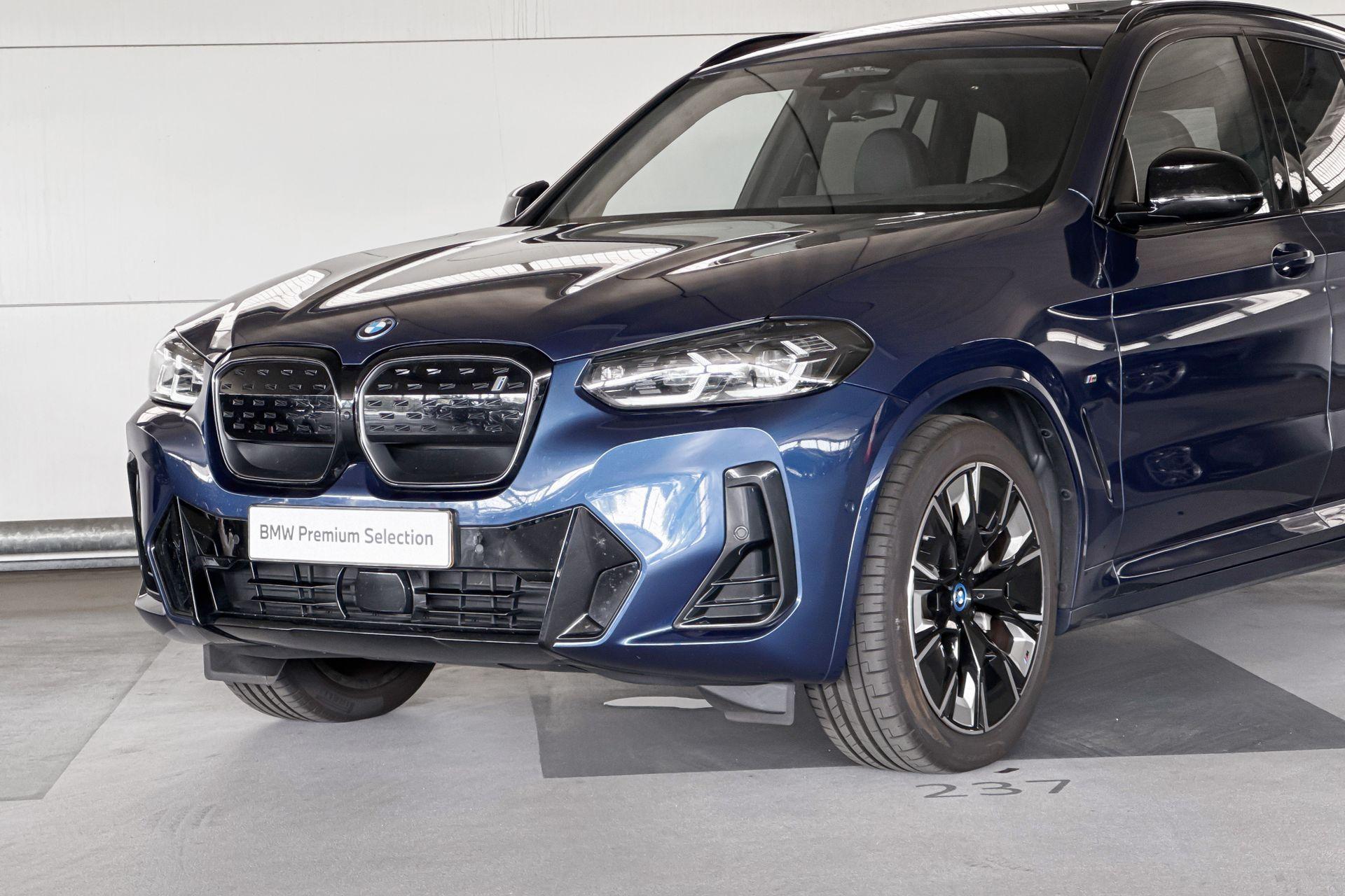 Foto van BMW Ix3