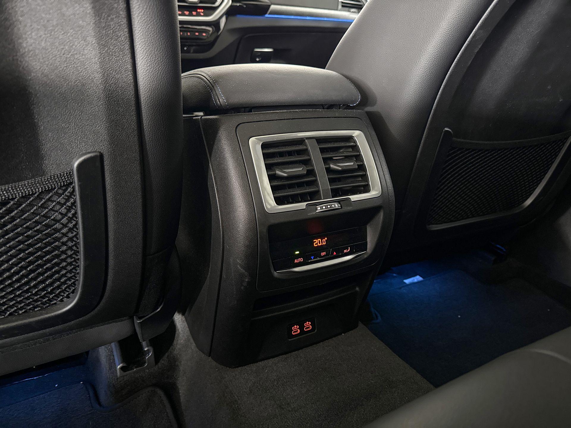Foto van BMW Ix3